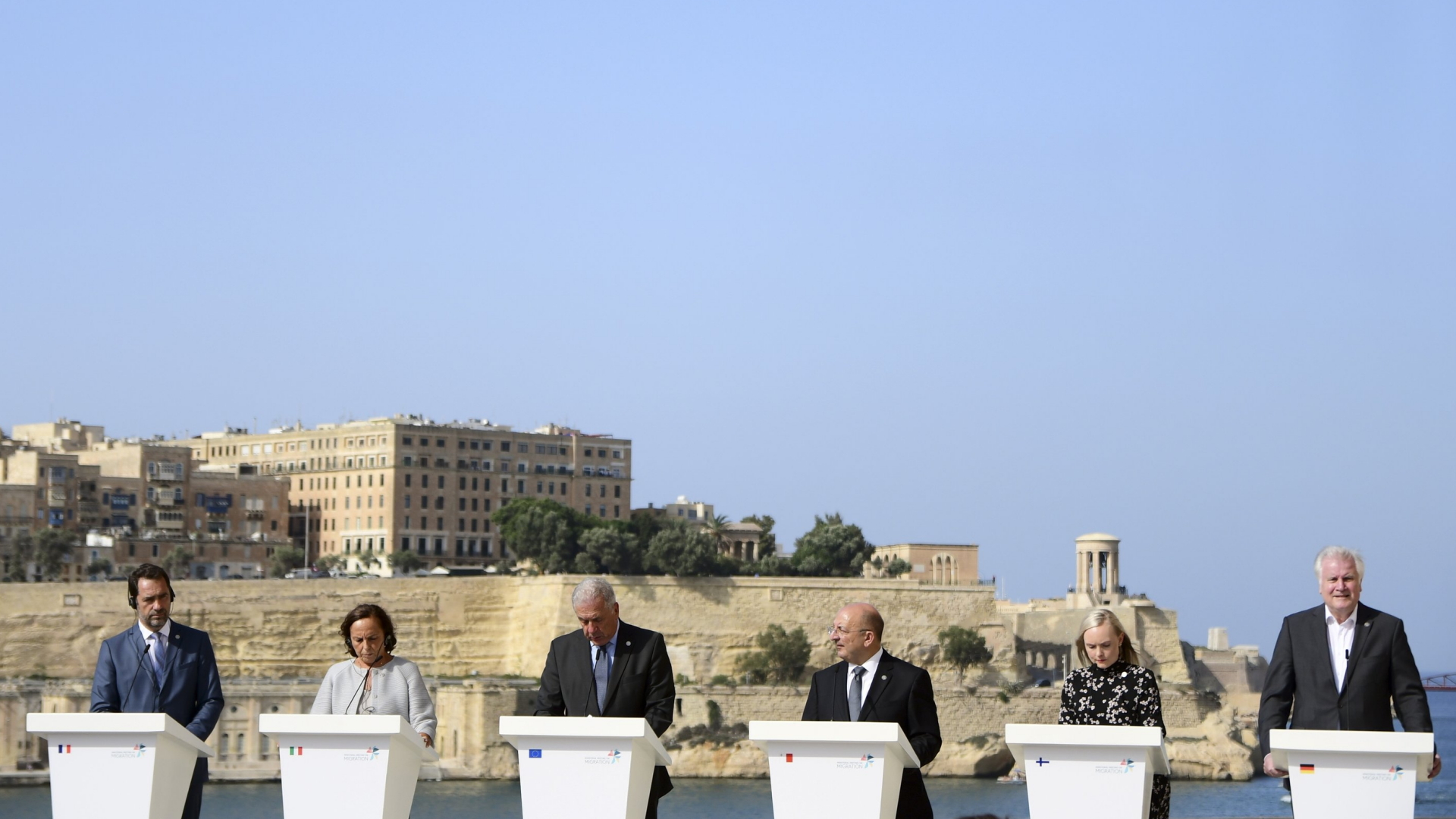 Beim EU-Treffen der Innenminister auf Malta stellen sich Horst Seehofer und seine Kollegen der Presse. | dpa