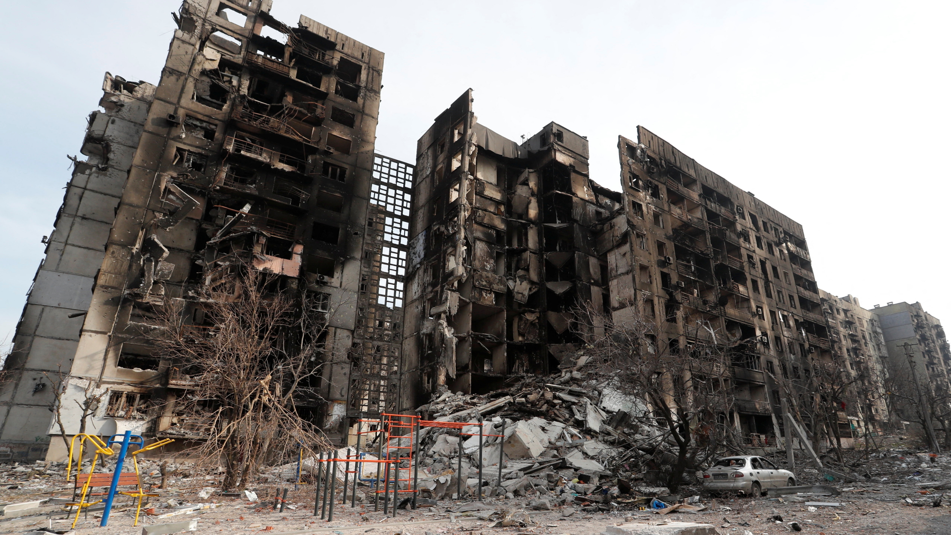 Zerstörte Häuser in Mariupol | REUTERS
