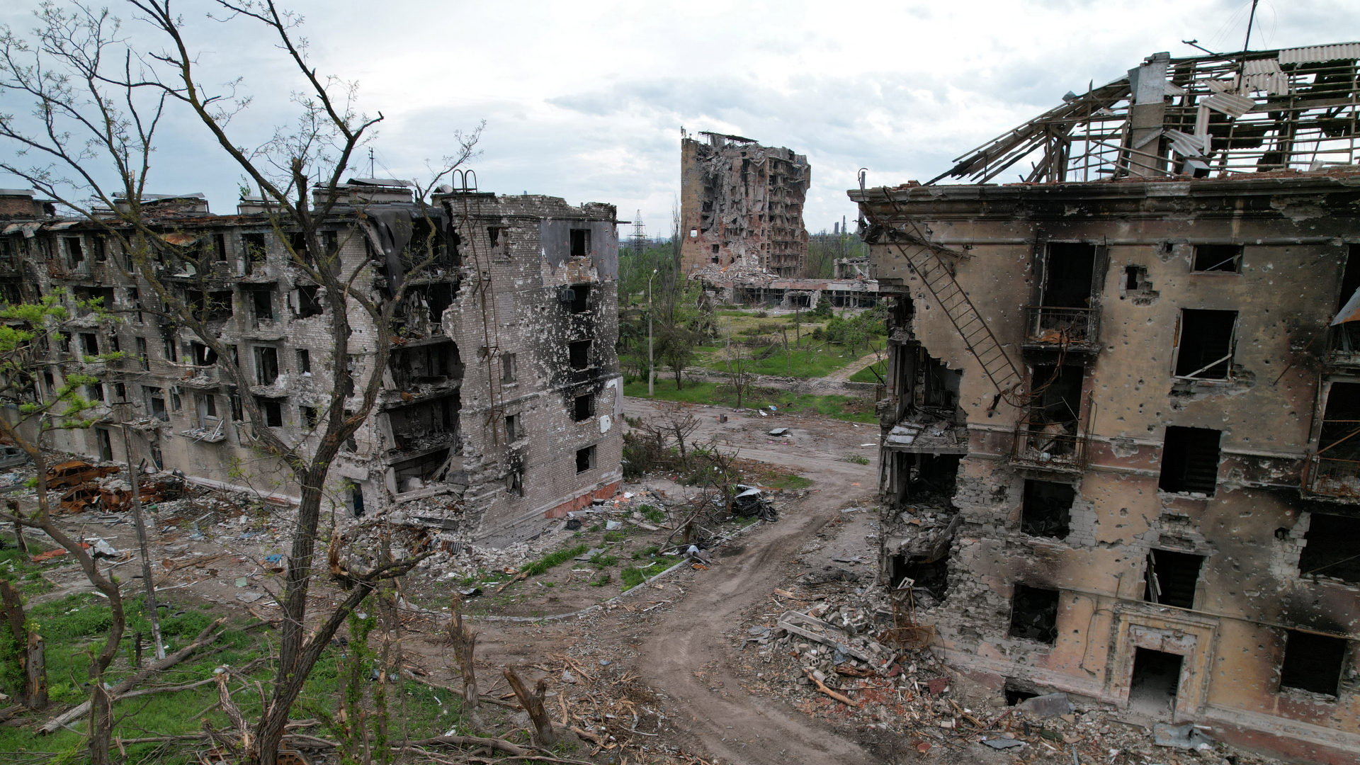 Zerstörte Wohnhäuser in Mariupol