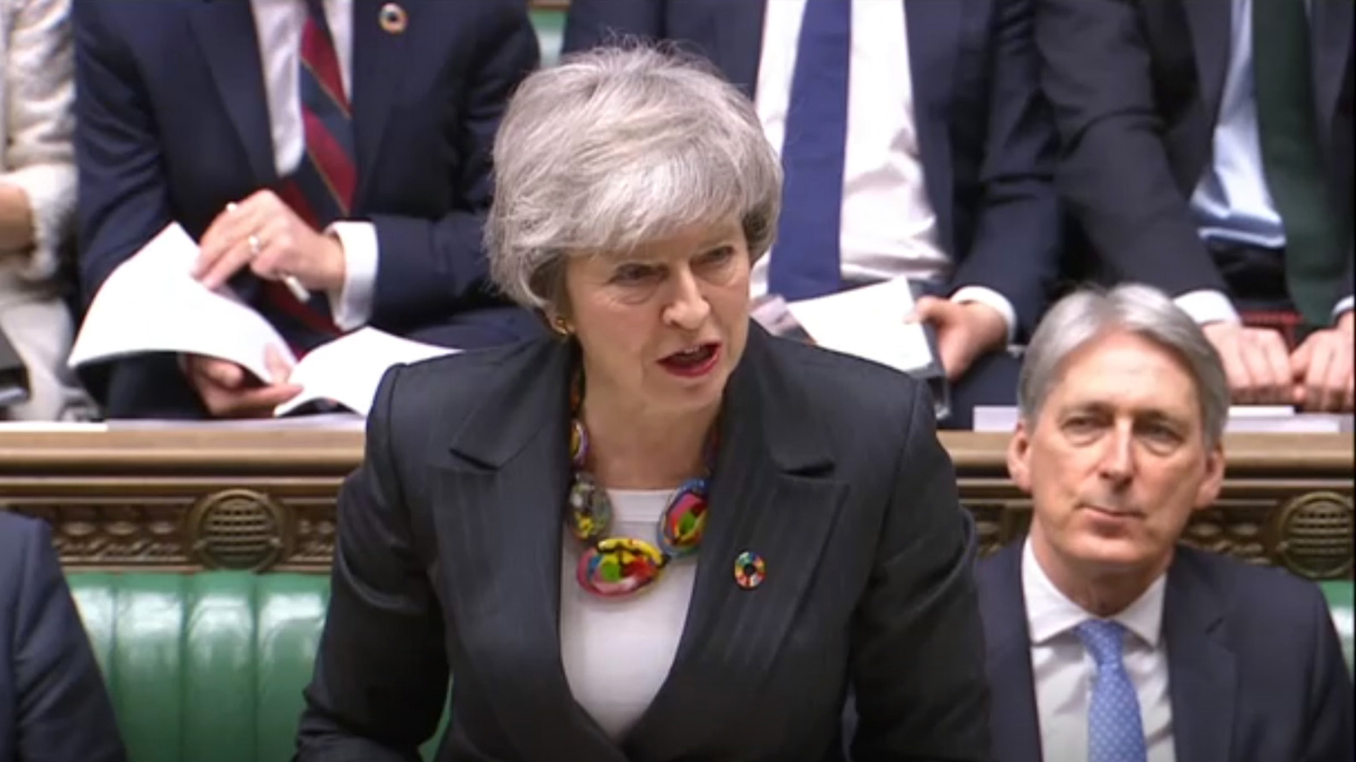 Die britische Premierministerin Theresa May spricht im britischen Unterhaus. | dpa