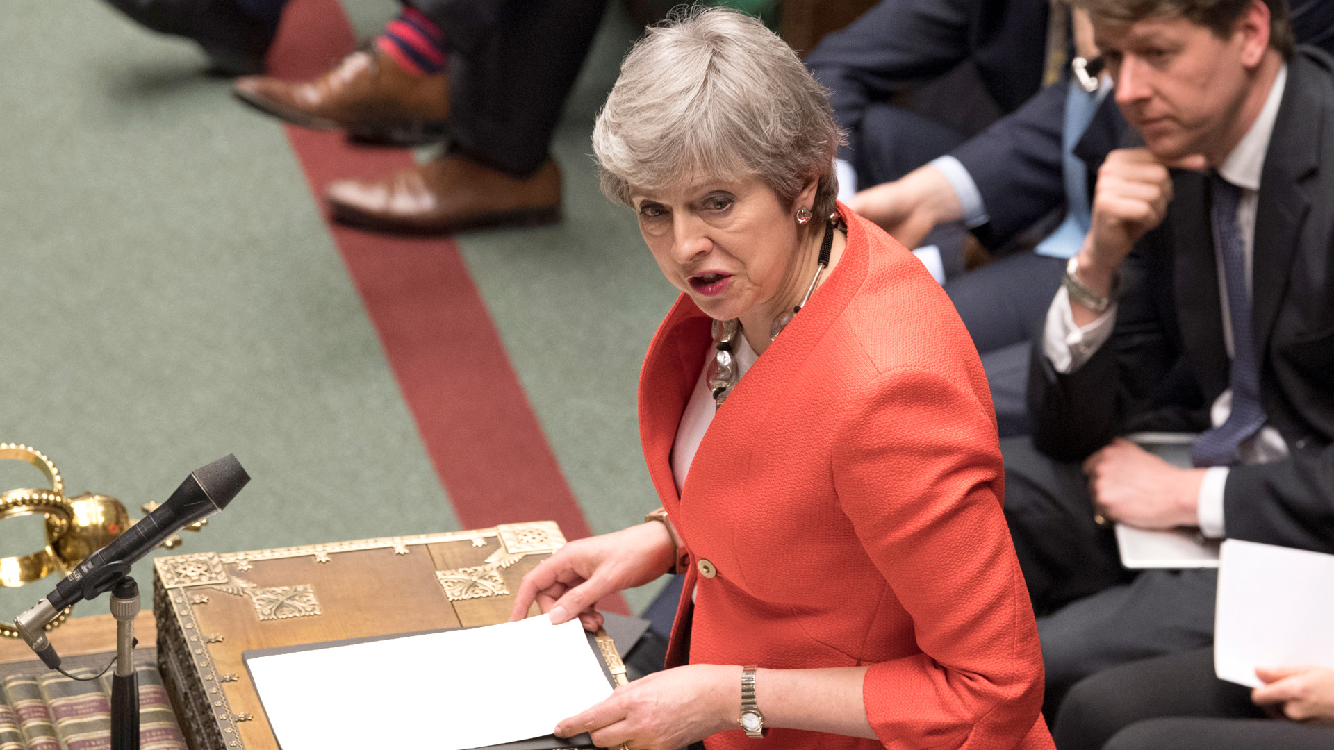 Premierministerin Theresa May spricht im britischen Unterhaus