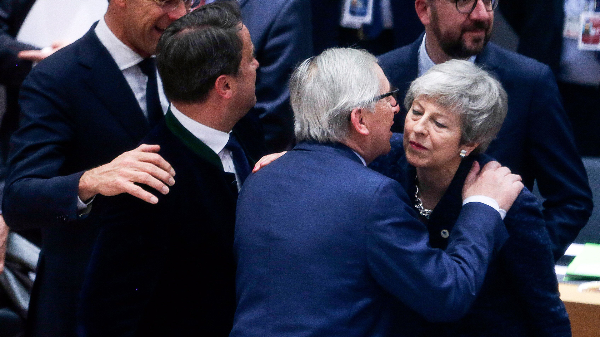 Theresa May und Jean-Claude Juncker  | ARIS OIKONOMOU/POOL/EPA-EFE/REX