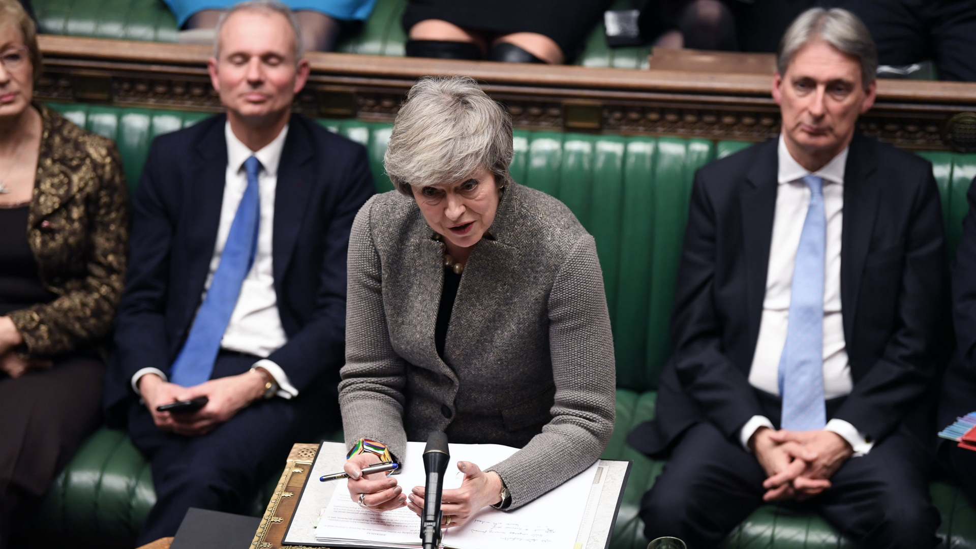 Premierministerin May spricht im Unterhaus. | Bildquelle: AP