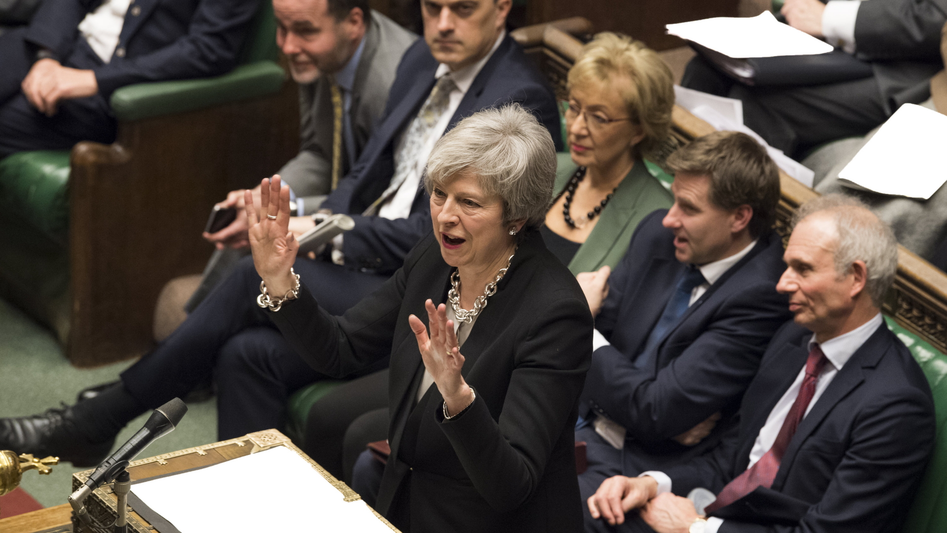 Die britische Premierministerin Theresa May im Unterhaus in London | dpa