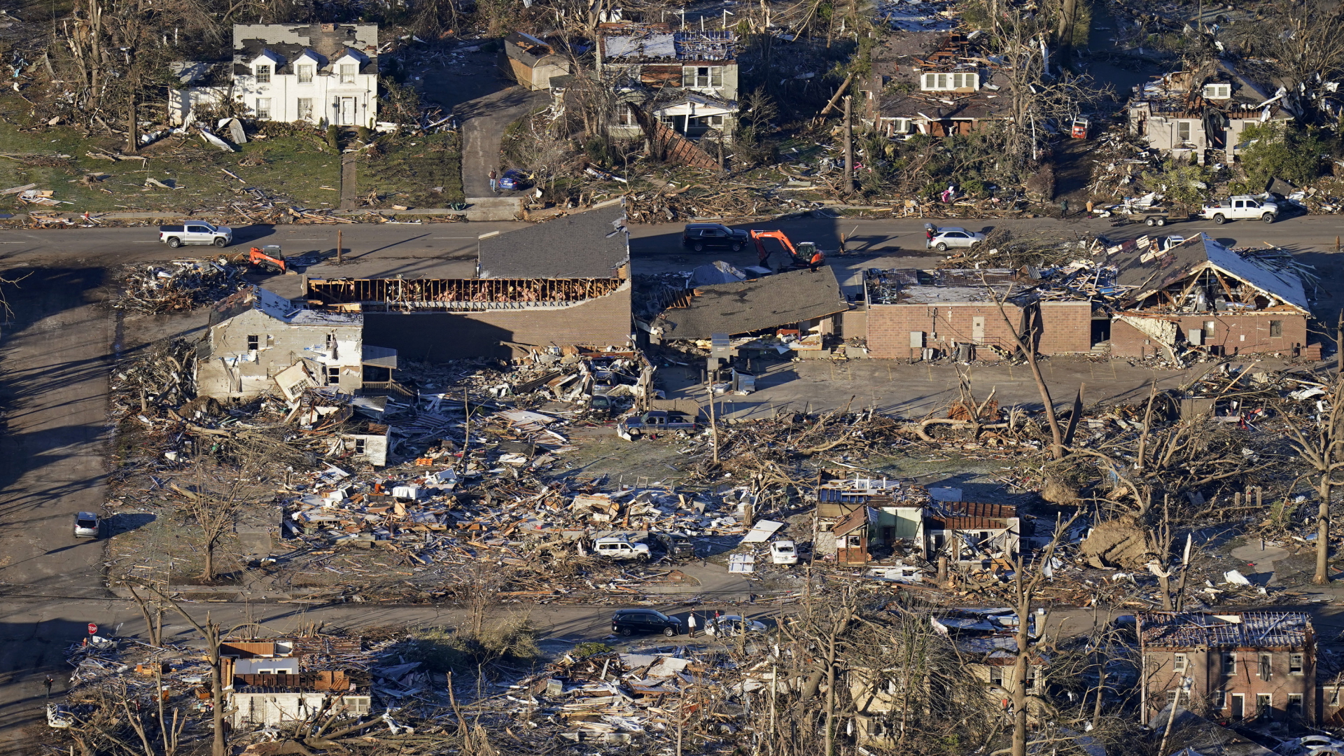 Luftaufnahme der US-Stadt Mayfield, die von Tornados zerstört wurde | AP
