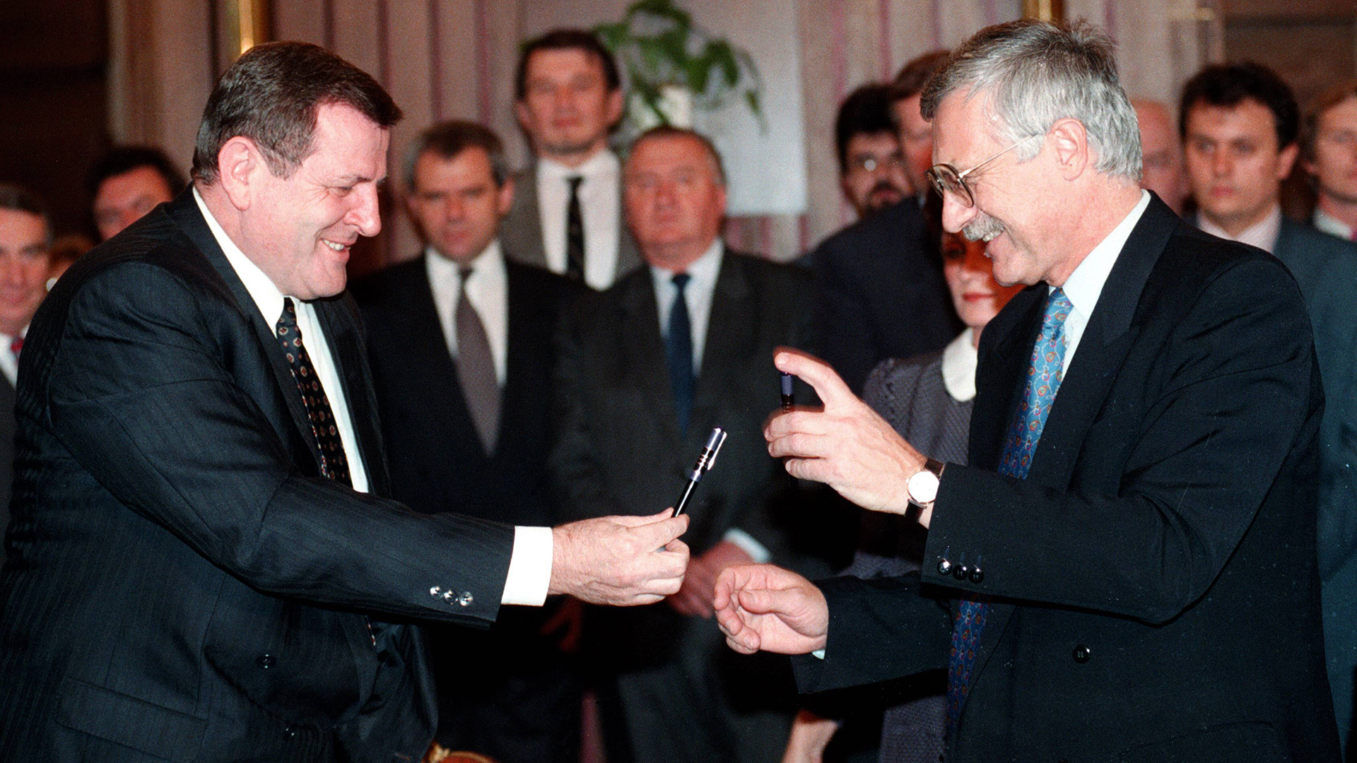 Wladimir Meciar und Vaclav Klaus (Archivfoto: 31.12.1992) | imago/CTK Photo