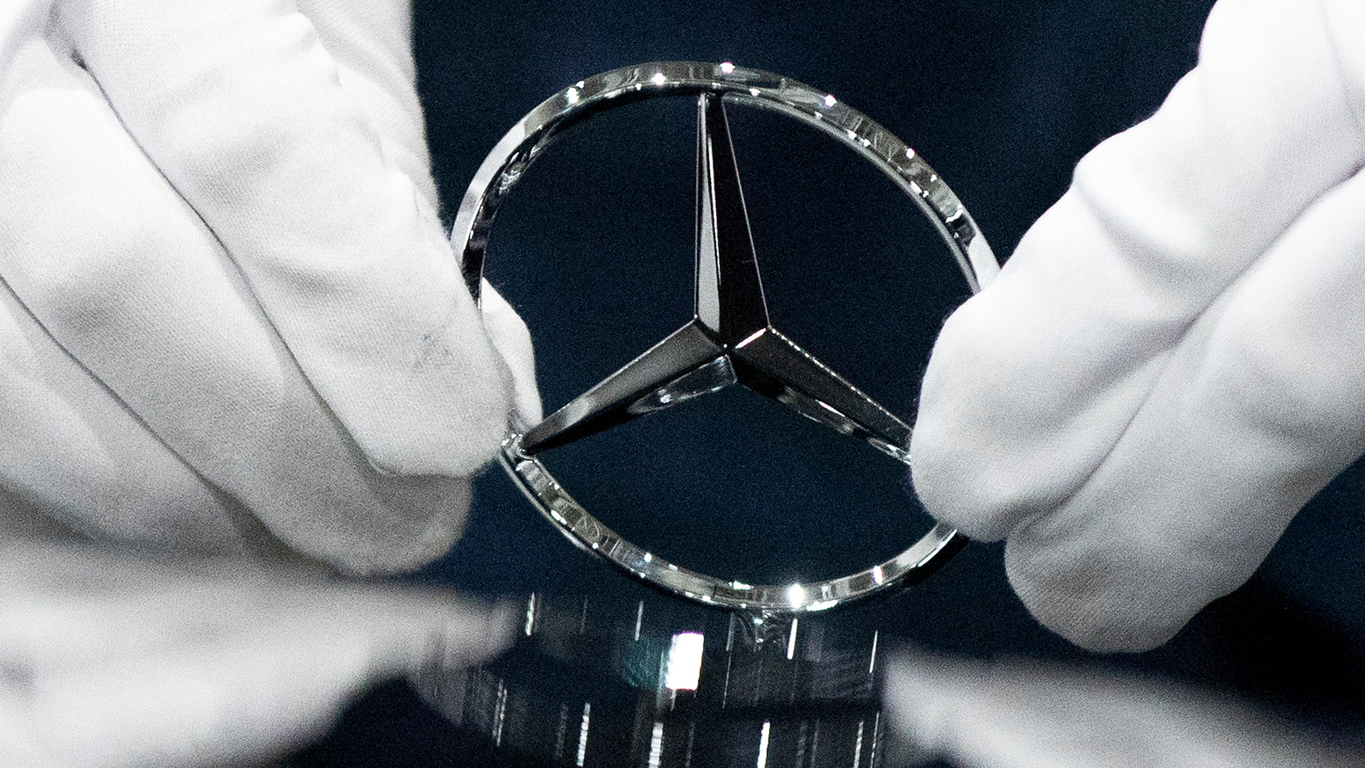 Mercedes-Stern | AP