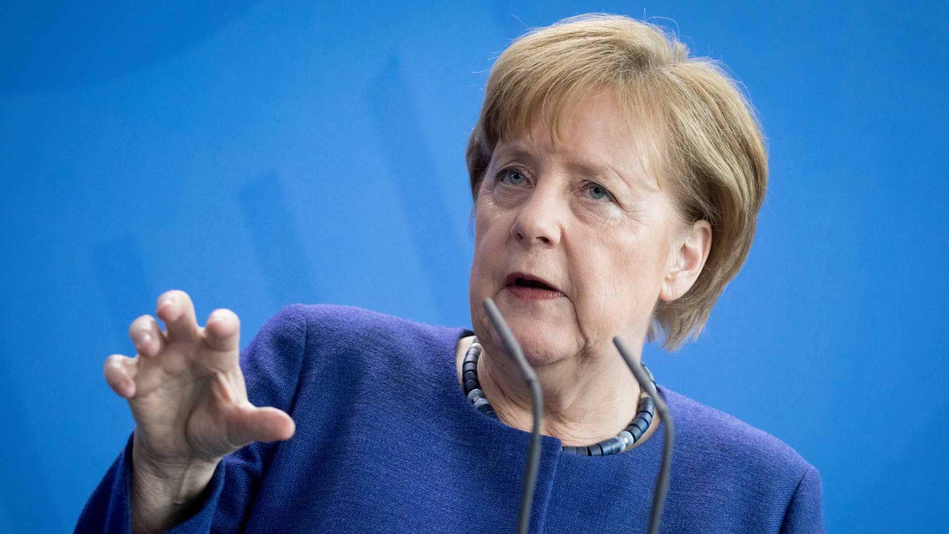 Bundeskanzlerin Angela Merkel spricht auf einer Pressekonferenz im Bundeskanzleramt.