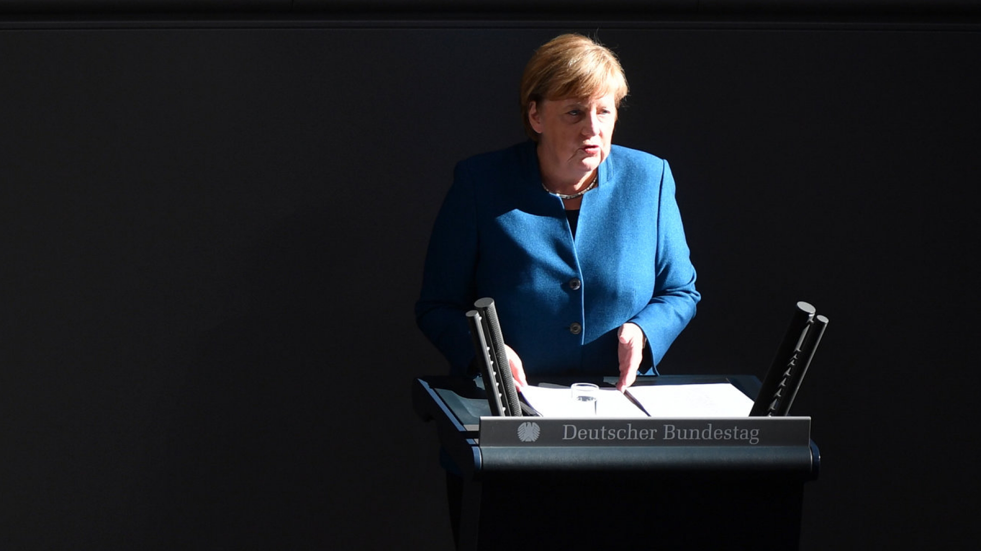 Angela Merkel spricht im Bundestag | dpa
