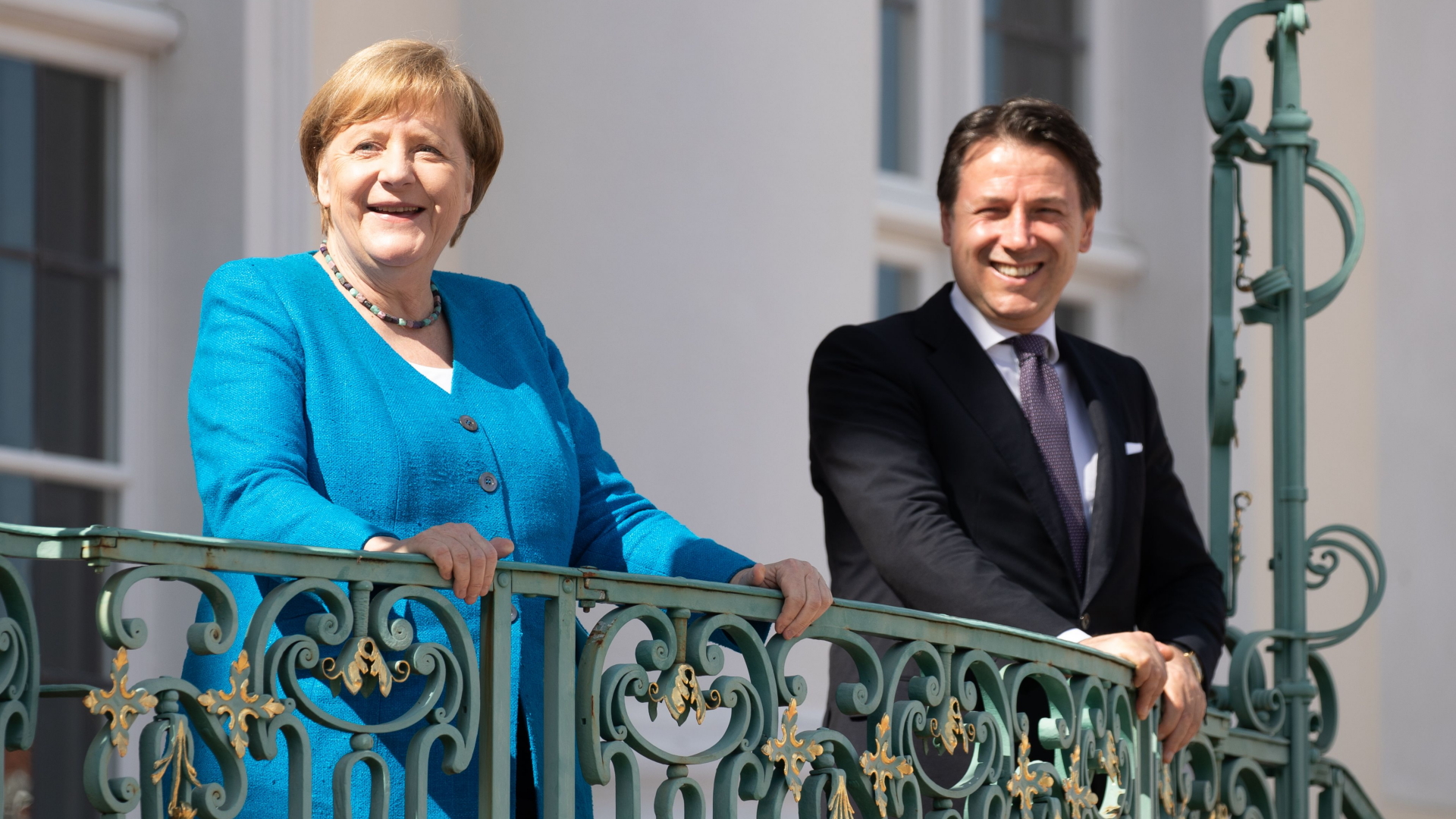 Italiens Premierminister Conte und Bundeskanzlerin Merkel | HAYOUNG JEON/EPA-EFE/Shutterstoc