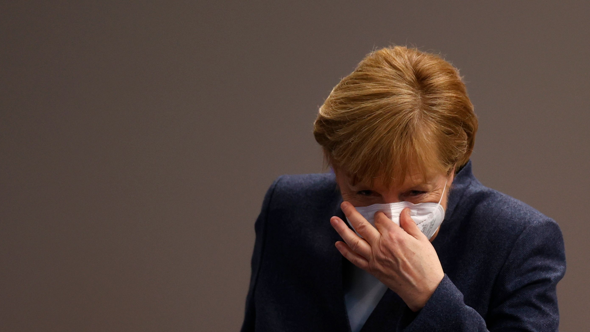Bundeskanzlerin Merkel mit einer Corona-Schutzmaske (Archivbild).