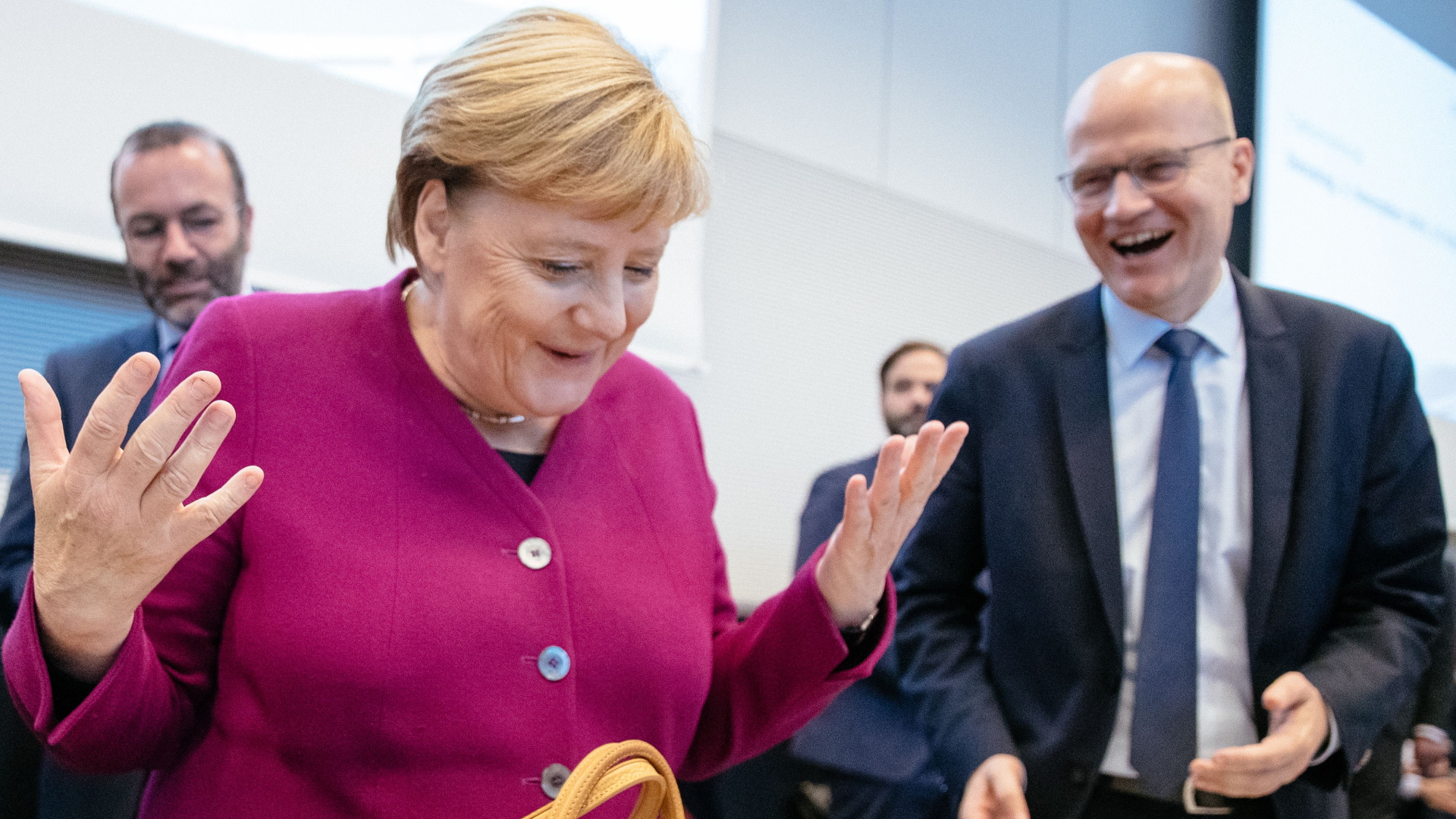 Angela Merkel in der Unions-Fraktion | HAYOUNG JEON/EPA-EFE/REX