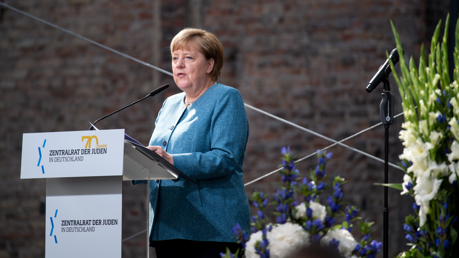 Berlin: Angela Merkel spricht beim Festakt zum 70-jährigen Bestehen des Zentralrats der Juden. | dpa
