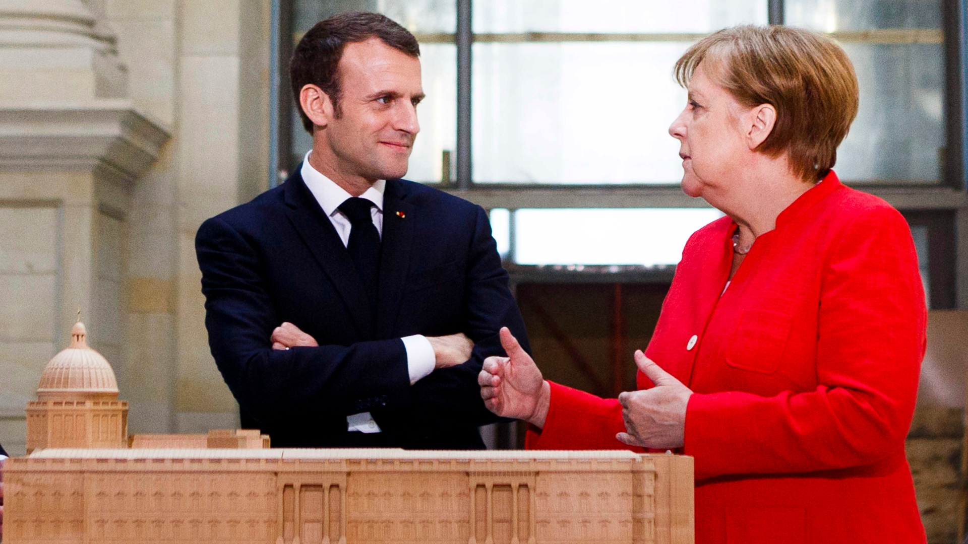 Macron mit Merkel | CARSTEN KOALL/POOL/EPA-EFE/REX/S
