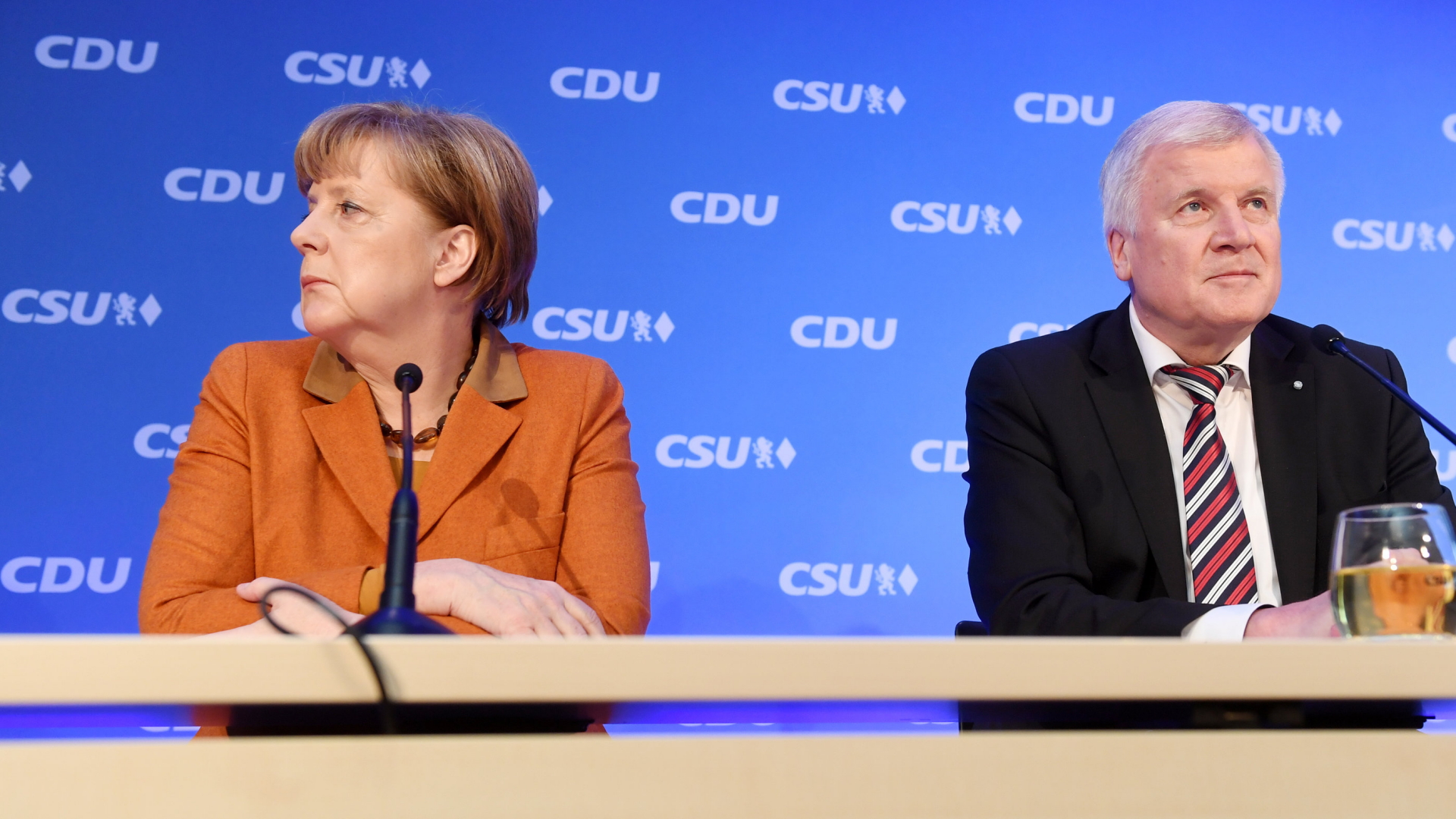 Angela Merkel und Horst Seehofer | dpa