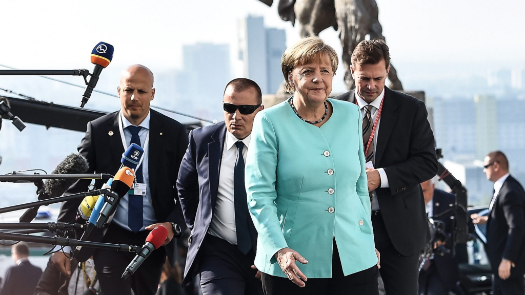 Bundeskanzlerin Merkel trifft beim EU-Gipfel ein