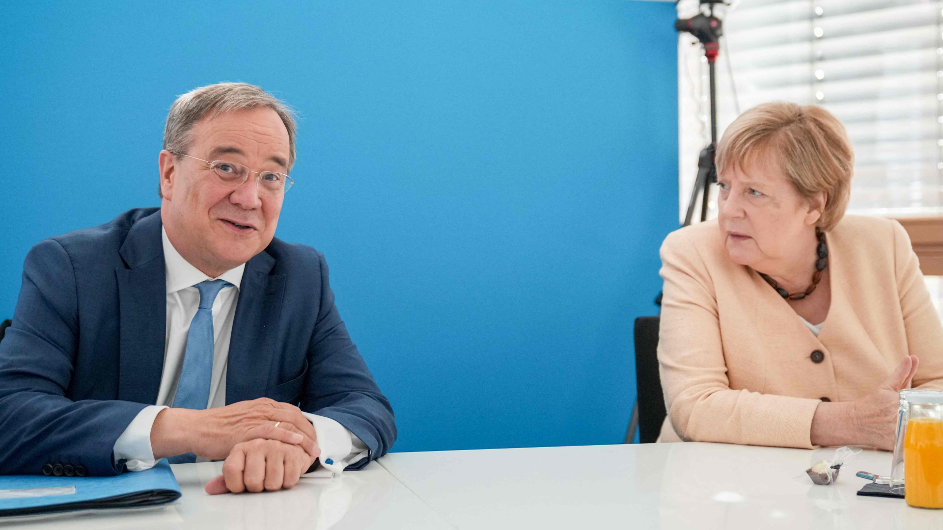 Armin Laschet und Angela Merkel auf einer CDU-Sitzung am 13. September 2021 | AFP