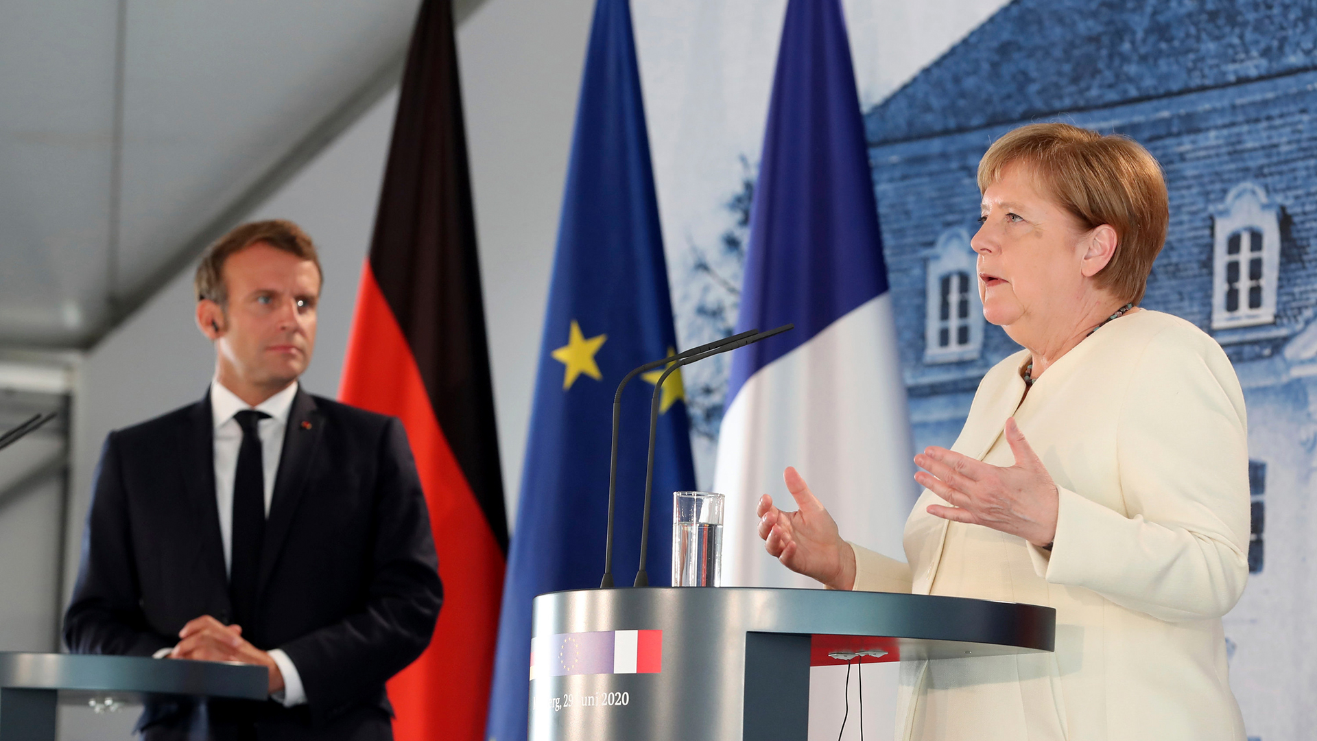 Angela Merkel und Emmanuel Macron  | AP