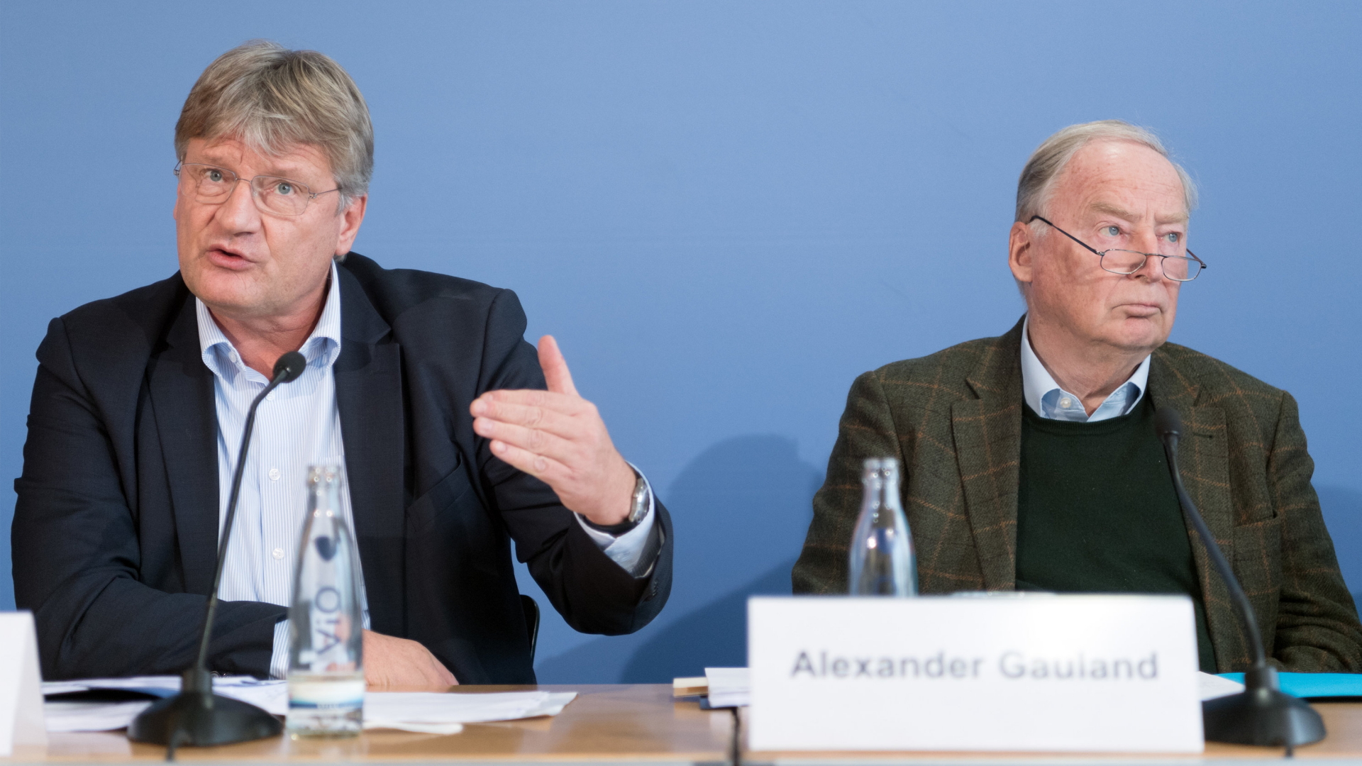 Alexander Gauland und Jörd Meuthen auf einer Pressekonferenz in Berlin | Bildquelle: dpa