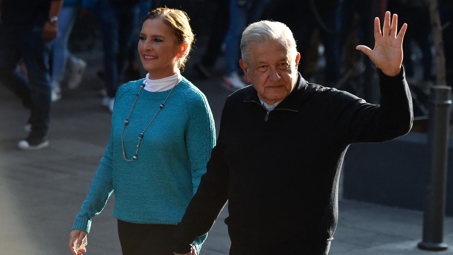 Mexikos Präsident Andres Manuel Lopez Obrador mit seiner Frau in Mexiko-Stadt. | AFP