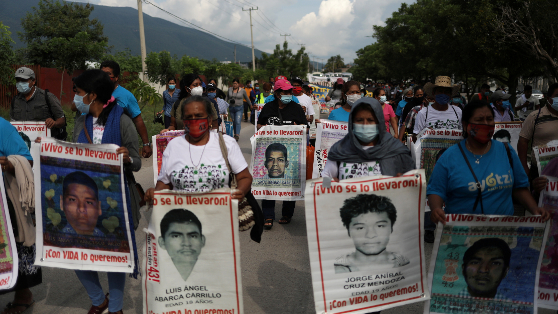 Protest von Hinterbliebenen der 43 vermissten Studenten in Mexiko | REUTERS