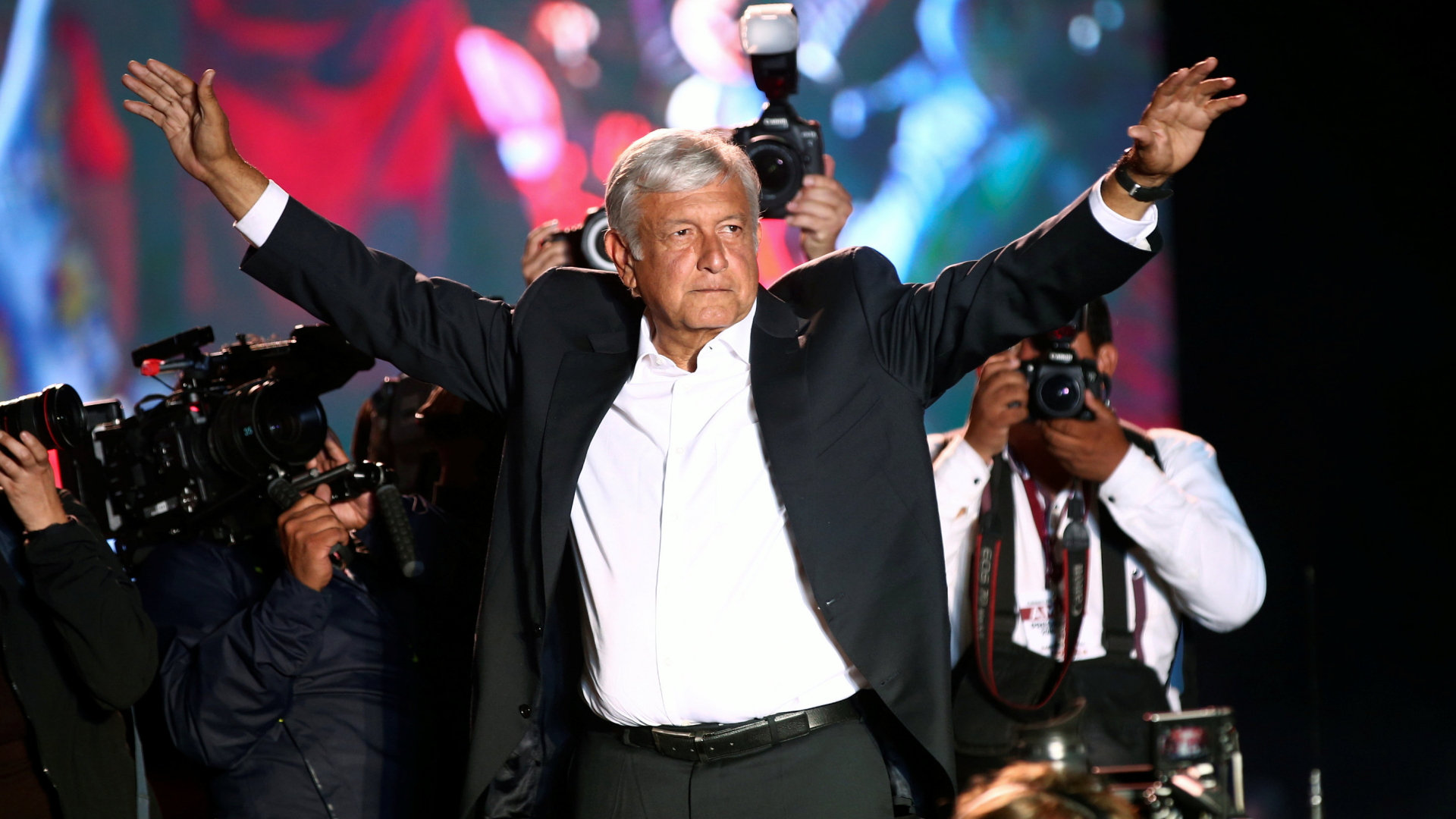 Präsidentschaftskandidat Andres Manuel Lopez Obrador während eines Wahlkampfauftritts in Mexiko-Stadt | Bildquelle: REUTERS