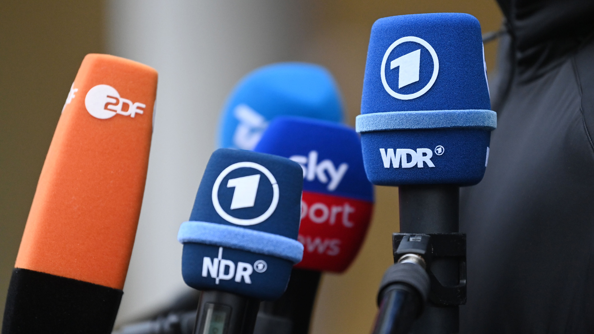 ARD und ZDF – Großzügiges Ruhegeld für Senderchefs