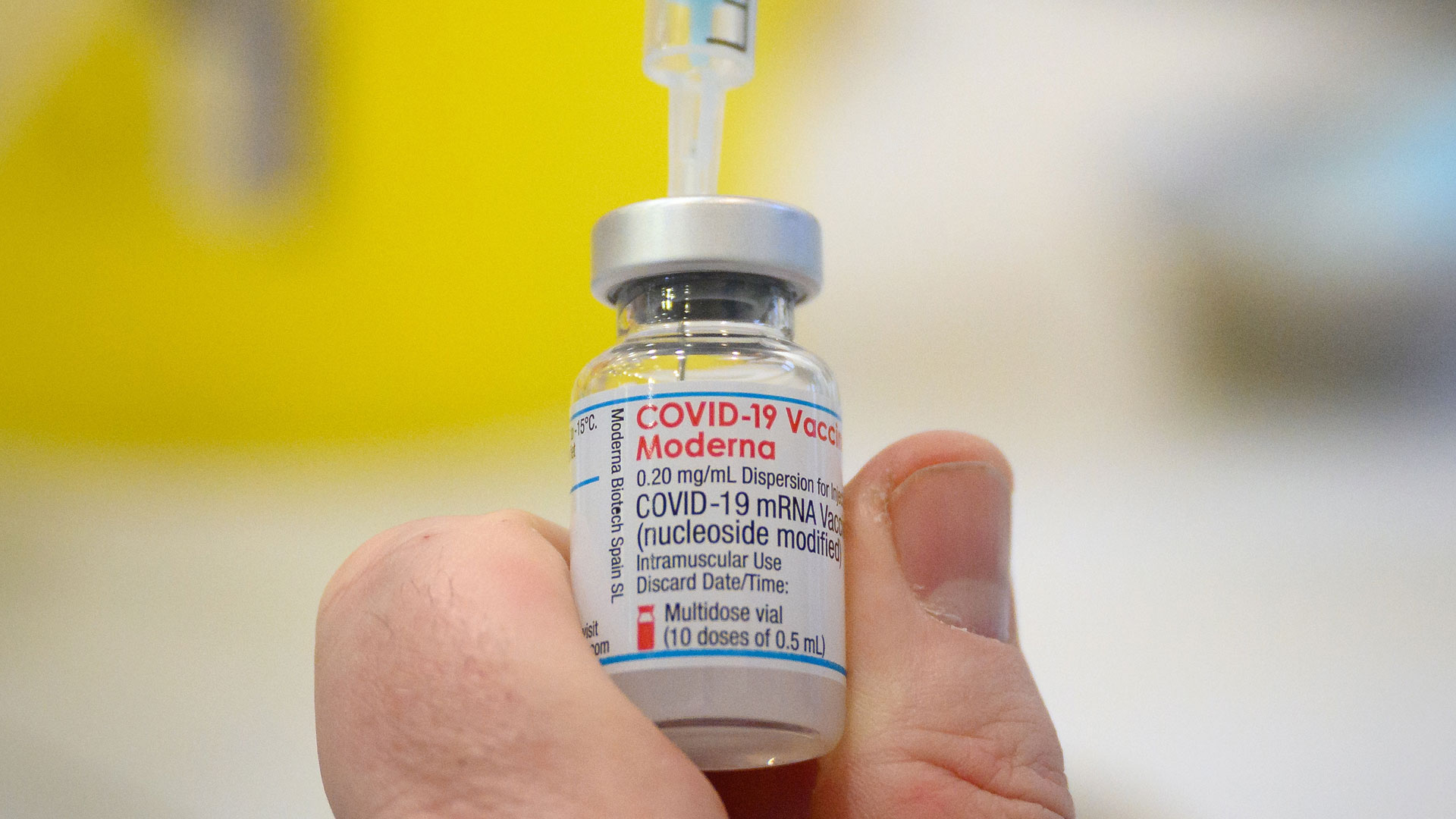 Coronavirus Impfstoff von Moderna. | picture alliance / empics
