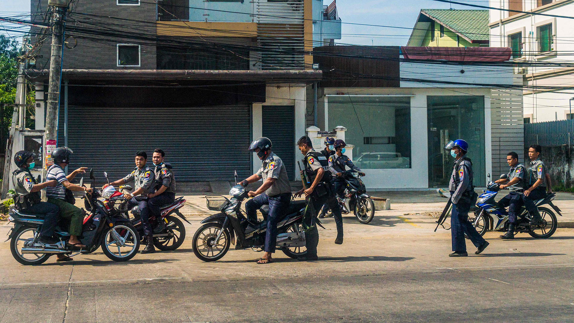 Polizisten in Yangon, Myanmar | AFP