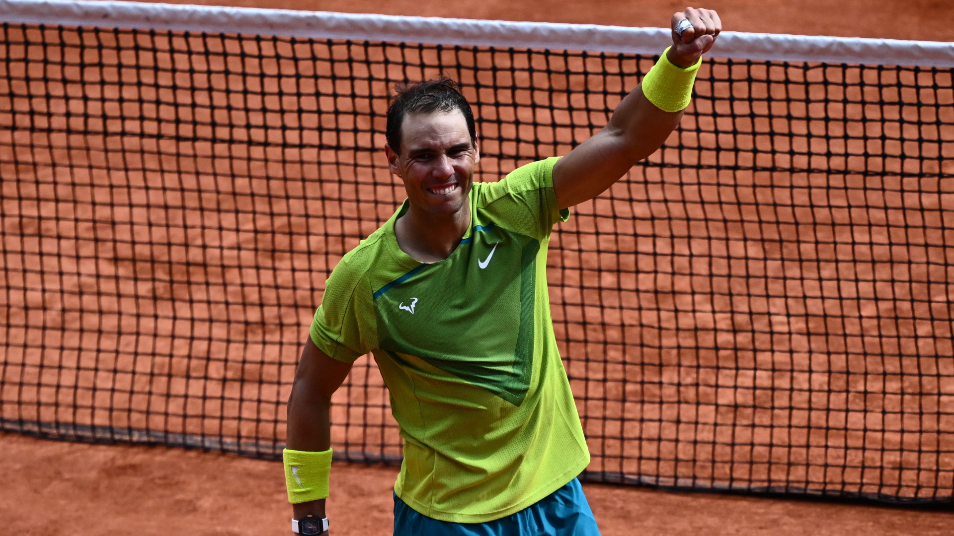Rafael Nadal jubelt nach dem Finalspield er French Open über seinen 14. Sieg in dem Turnier. | AFP