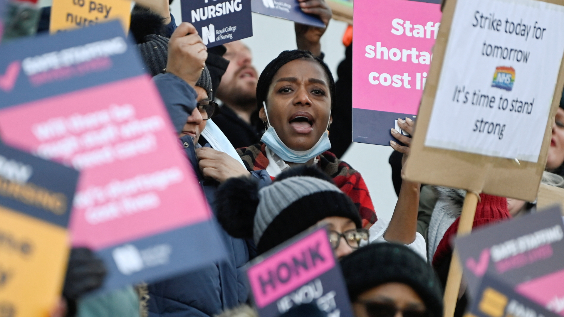 Pflegepersonal streikt in London | REUTERS