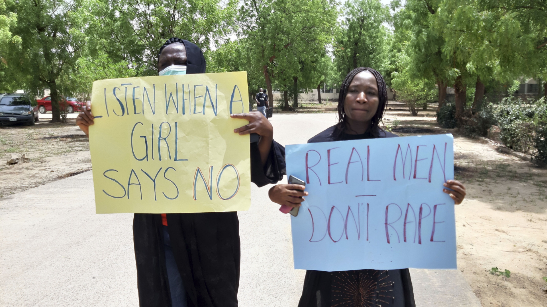 Proteste in Nigeria gegen anhaltende Vergewaltigungen. | AP