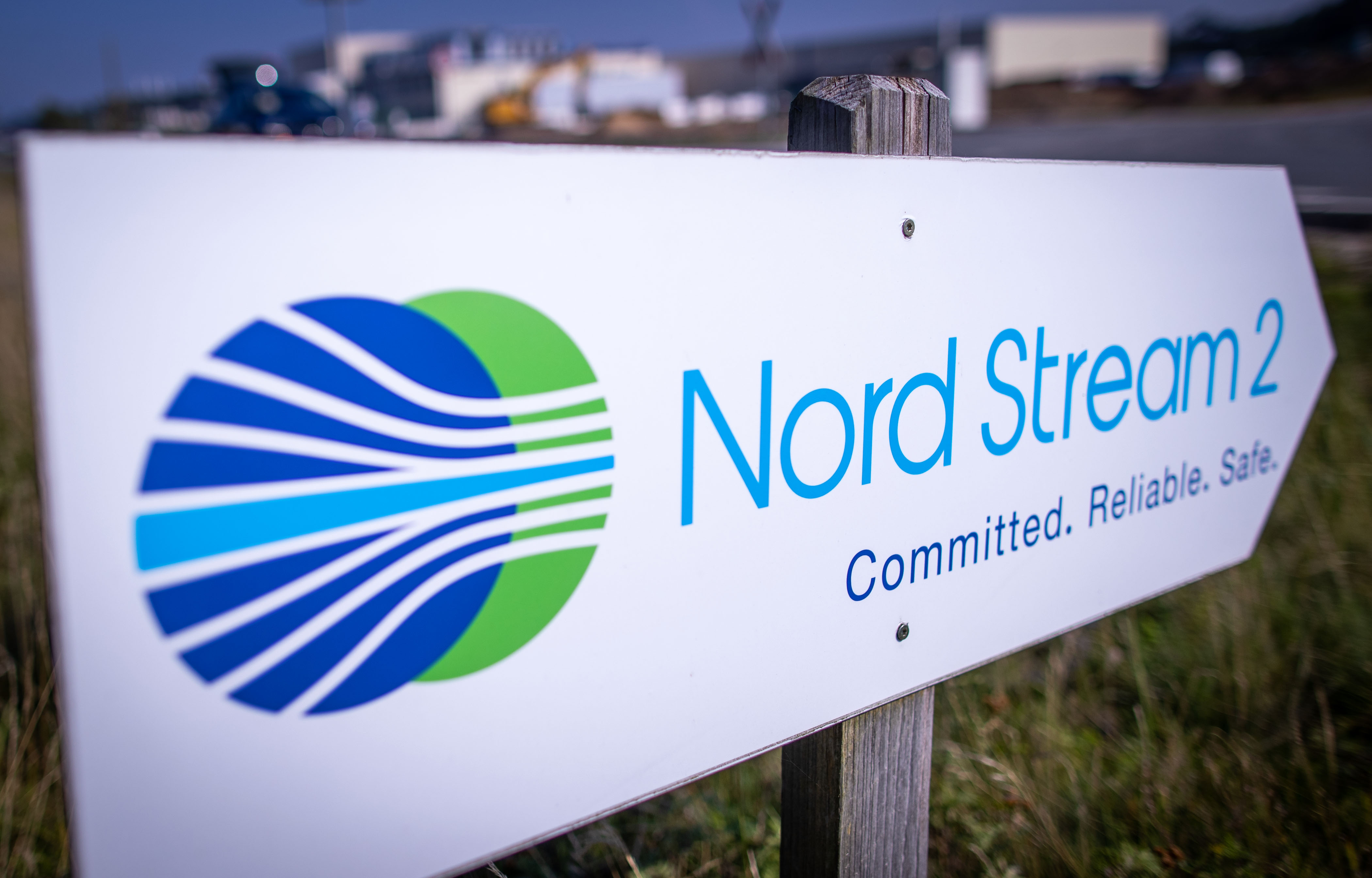Hinweisschild zur Pipeline Nord Stream 2 | dpa