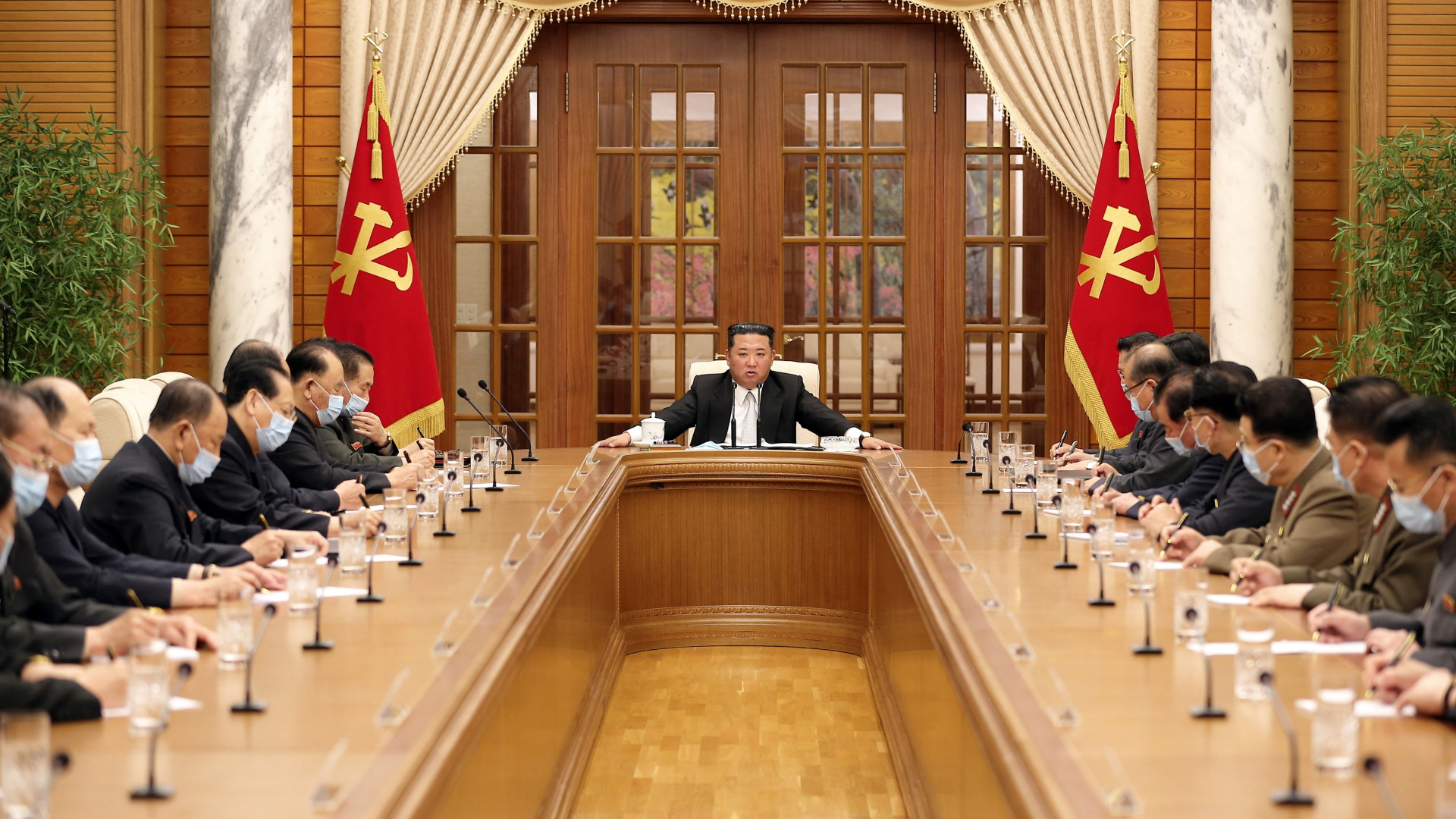 Der nordkoreanische Machthaber bei einem Treffen der Arbeiterpartei. | via REUTERS