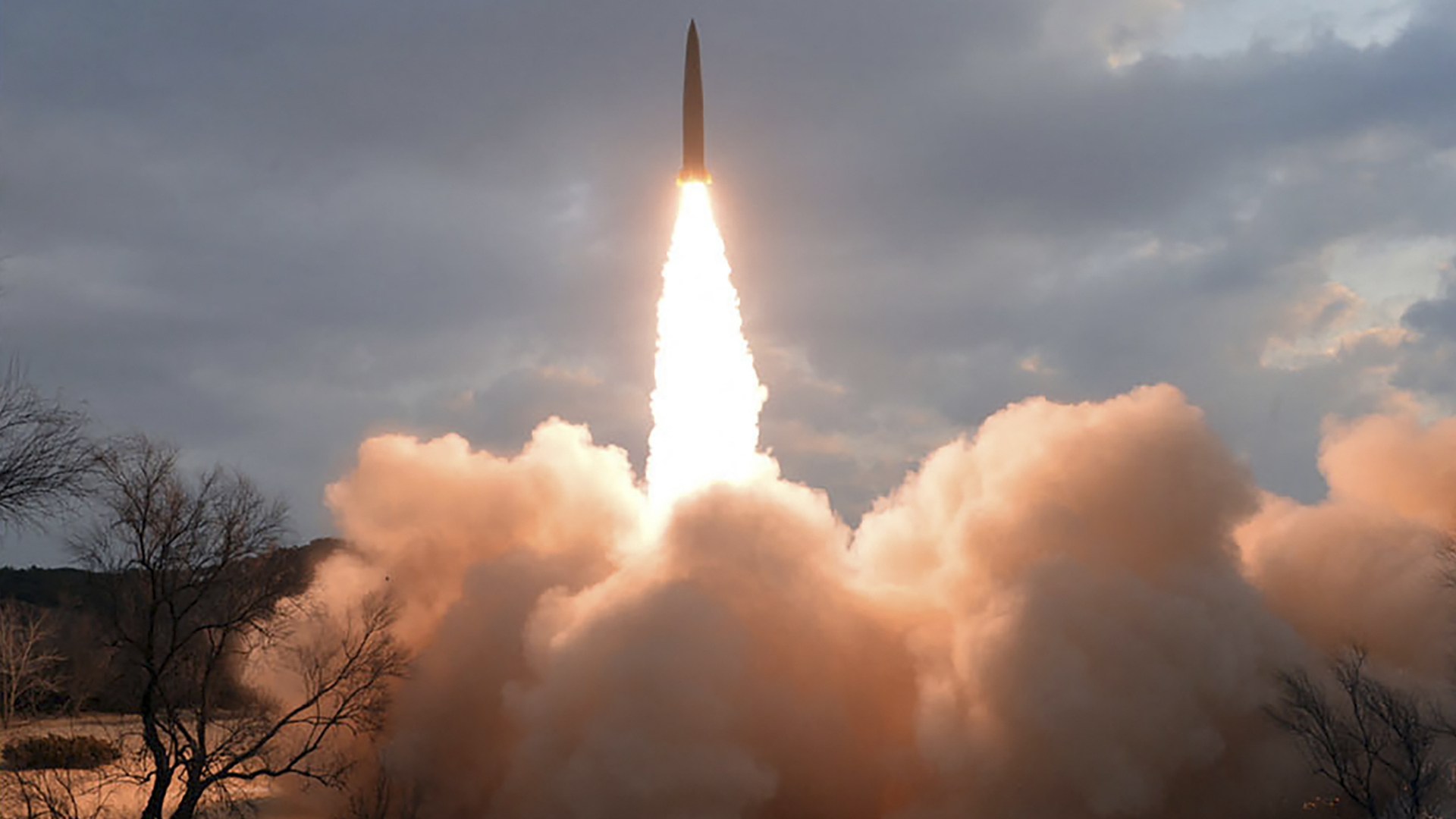 Abschluss einer Rakete in Nordkorea am 27. Januar 2022. | AFP