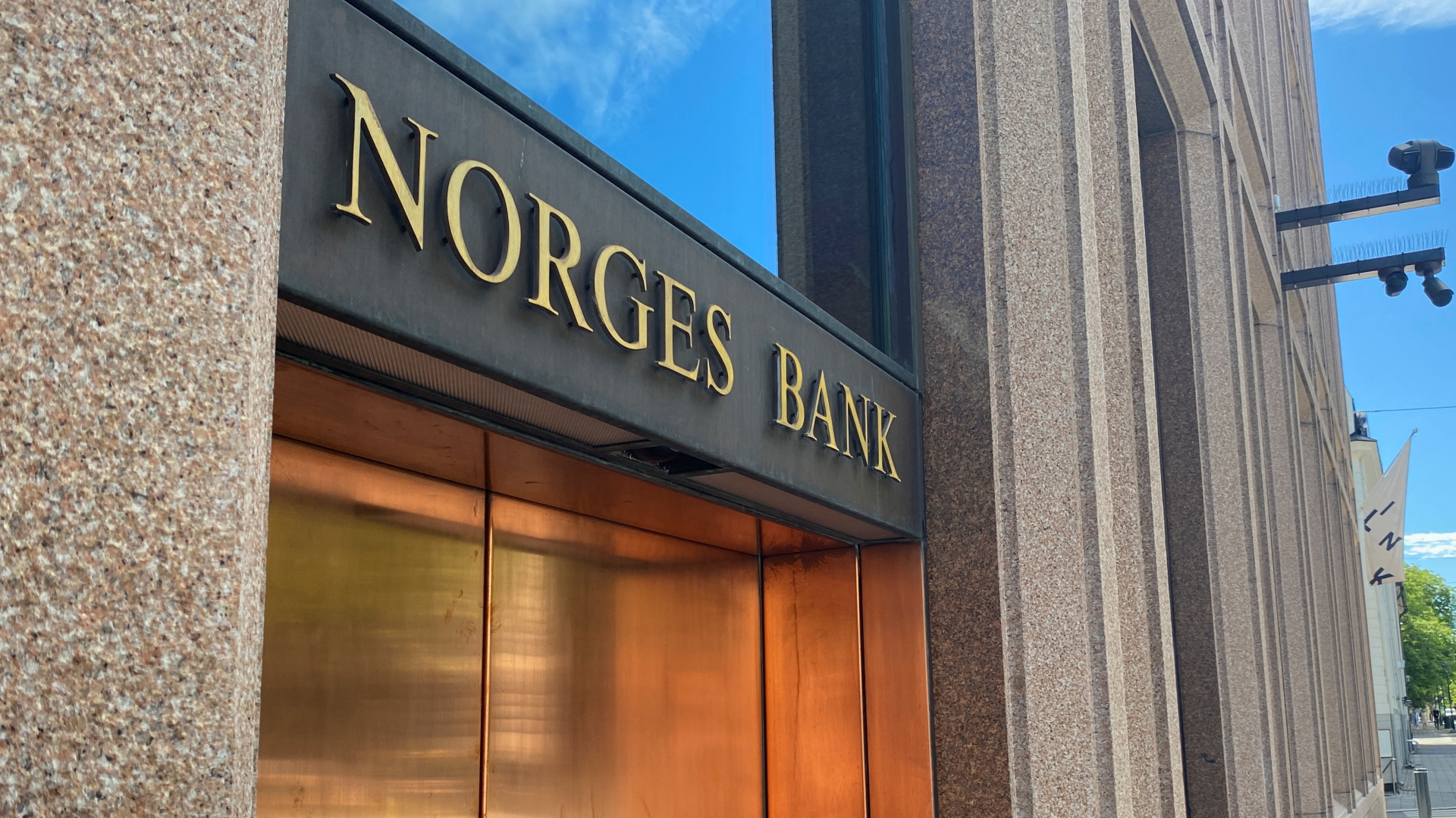 Schriftzug der Norges Bank am Gebäude der norwegischen Zentralbank in Oslo | REUTERS