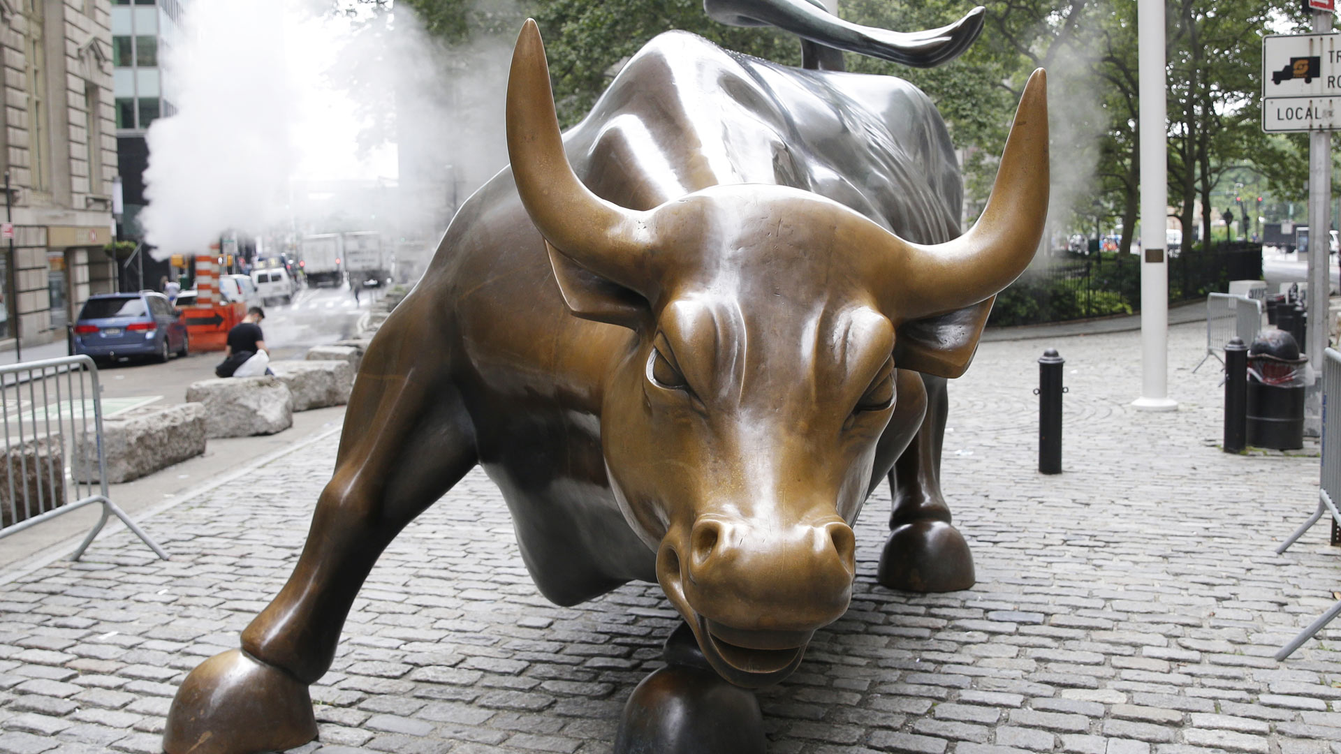 Bullenskulptur an der Wall Street in New York City