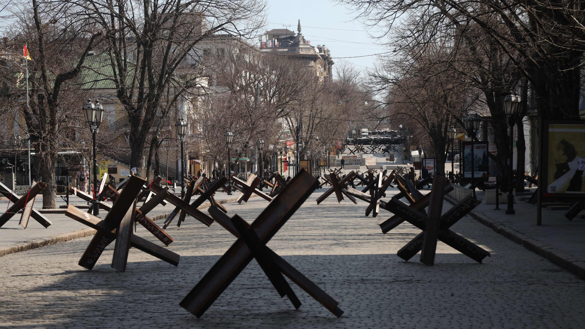 Panzersperren in der Innenstadt von Odessa (Archivbild: 05.04.2022) | AFP