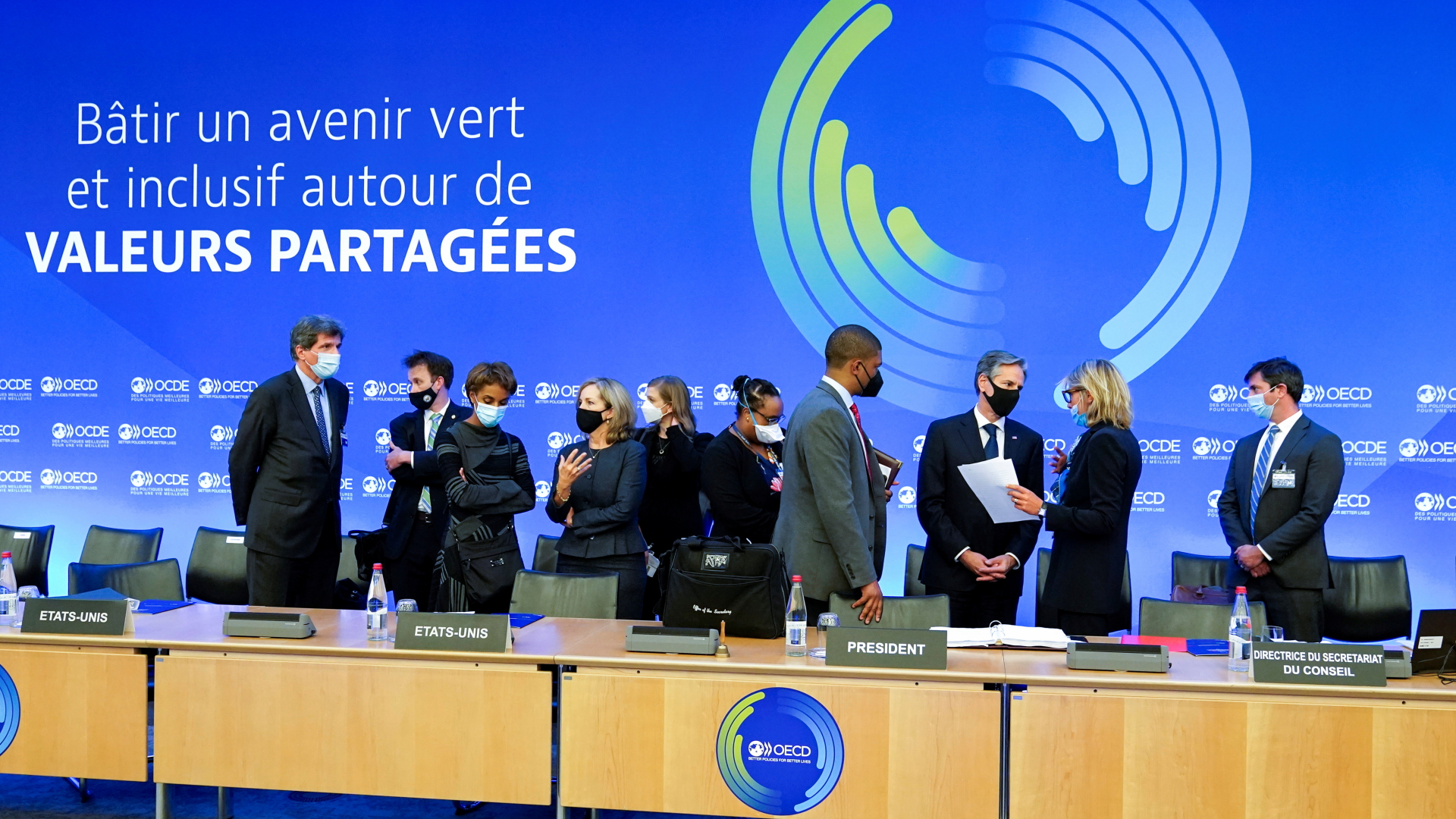 Ministerratstreffen der Organisation für wirtschaftliche Zusammenarbeit und Entwicklung in Paris. | REUTERS
