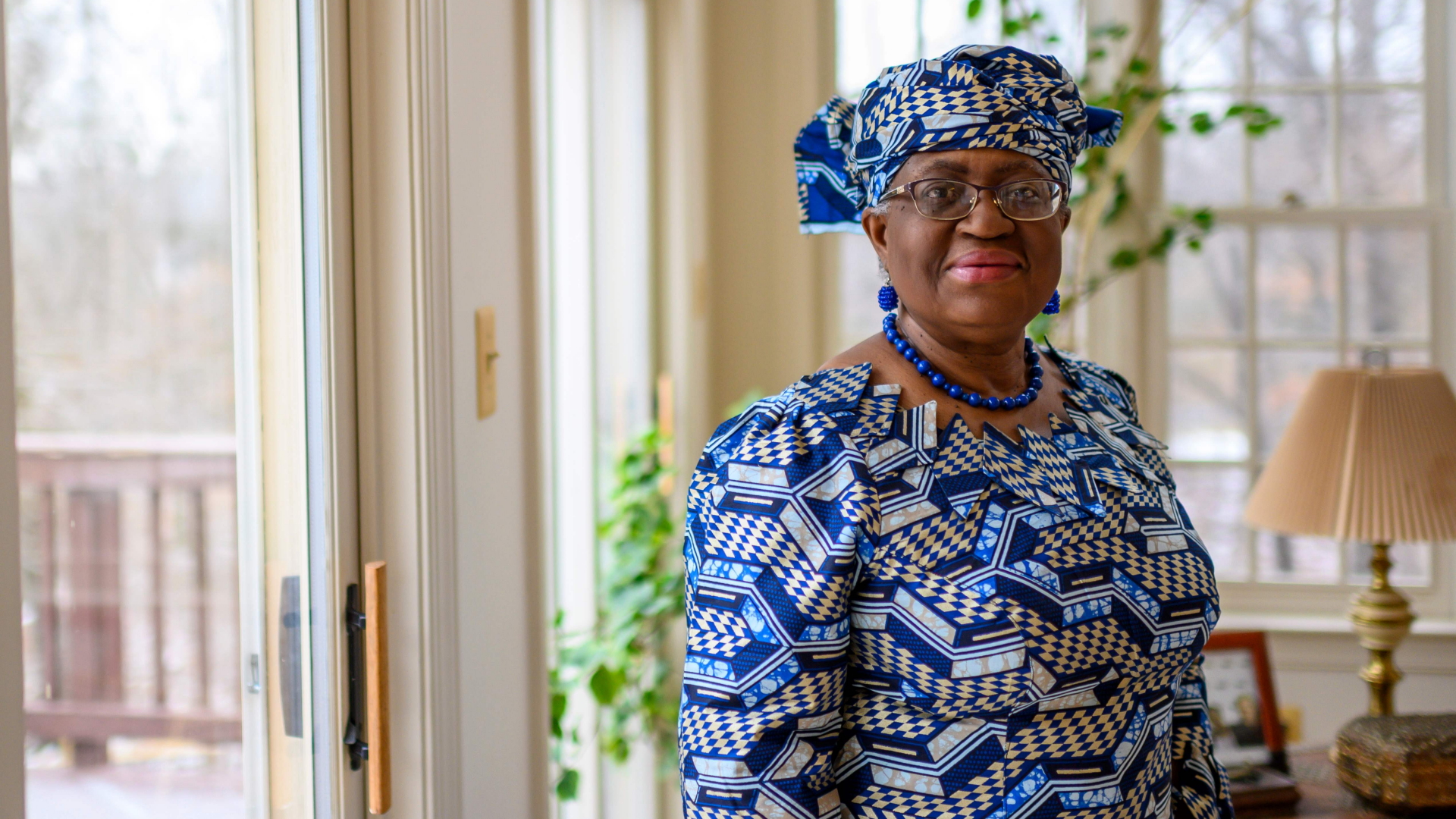 Die neue WTO-Chefin Ngozi Okonjo-Iwealahat in ihrem Zuhause in Potomac im US-Bundesstaat Maryland.  | AFP