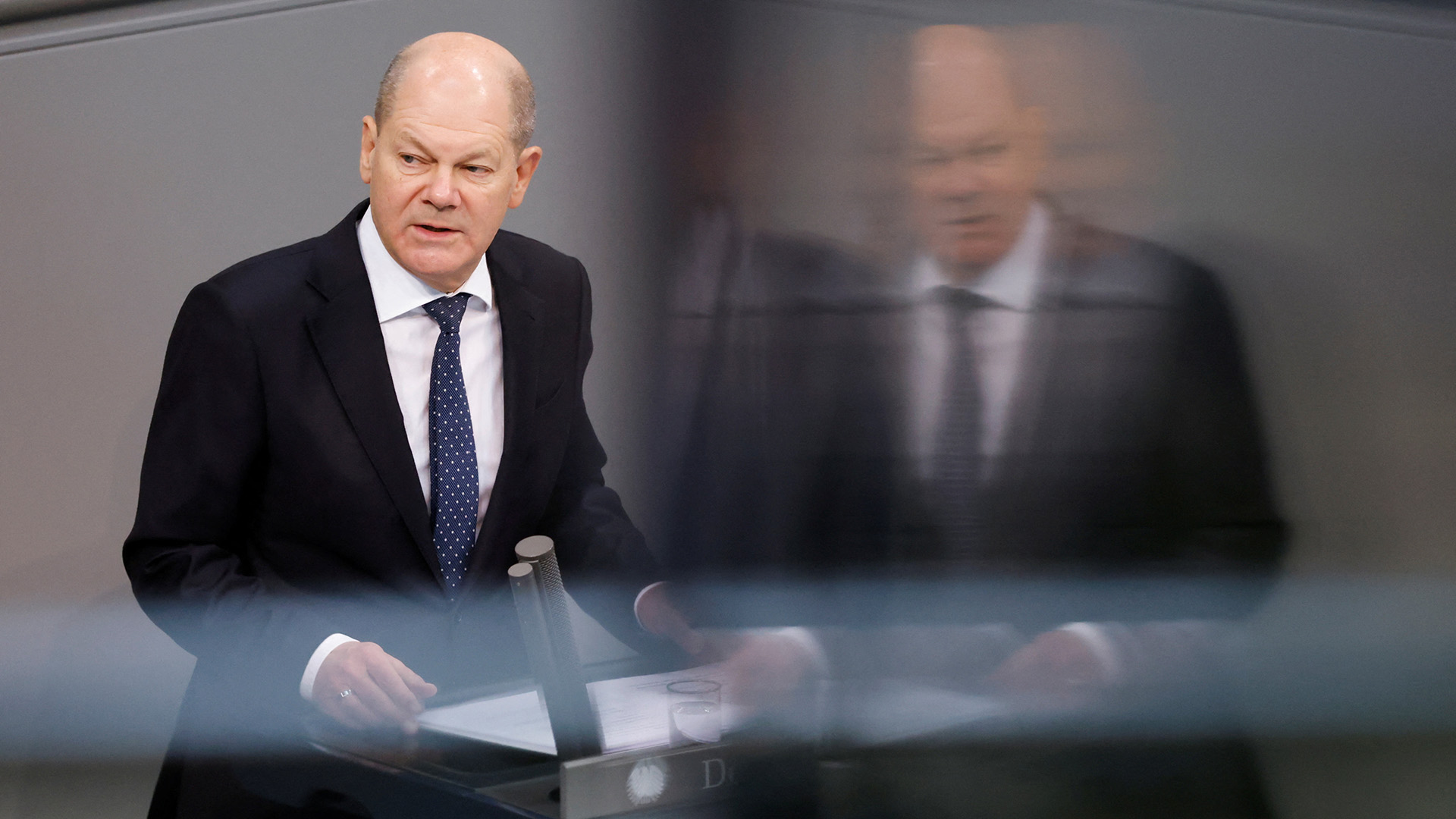 Olaf Scholz spricht im Bundestag