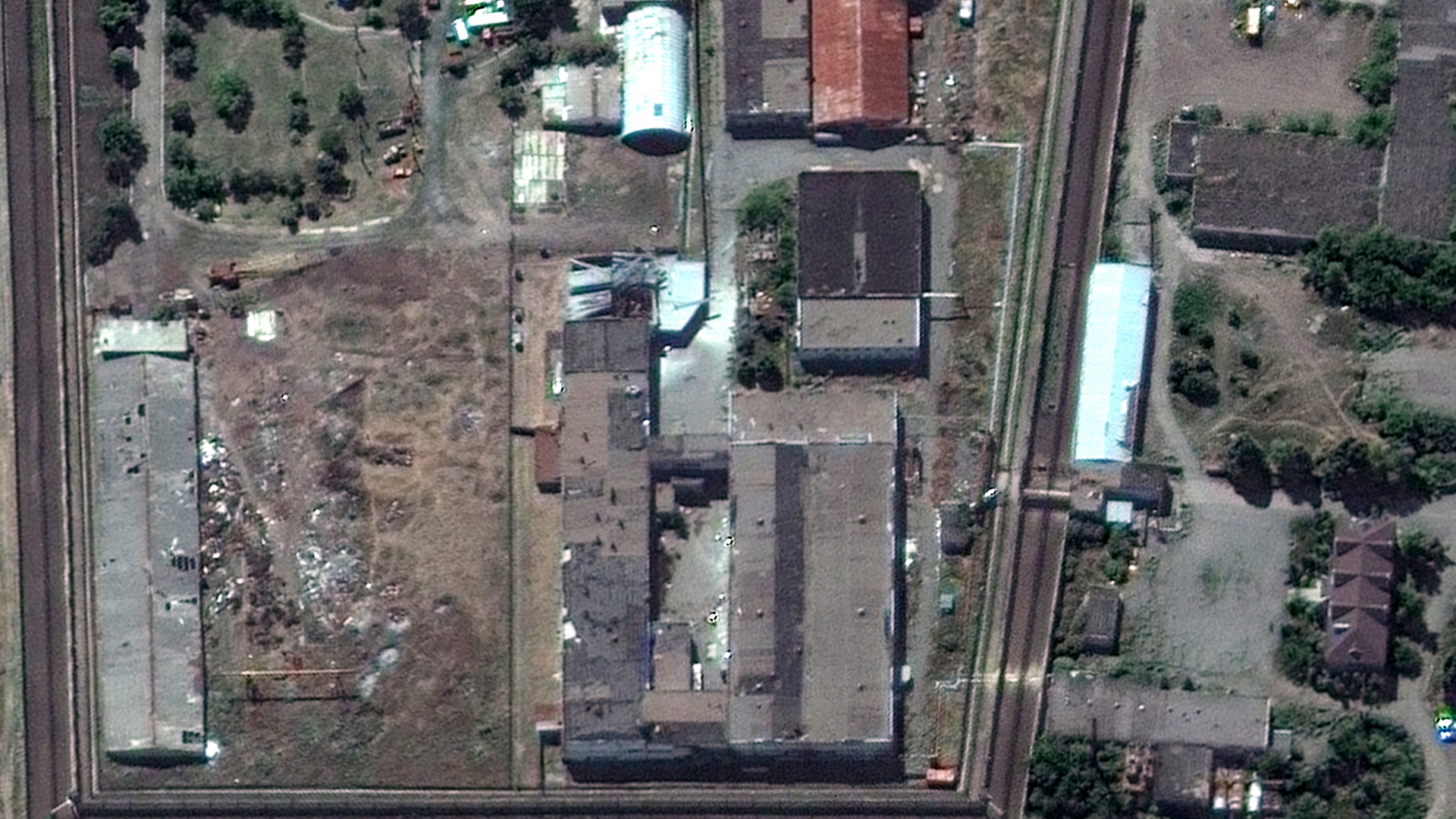 Ein Satellitenfoto zeigt das Gefangenenlager von Oleniwka | dpa