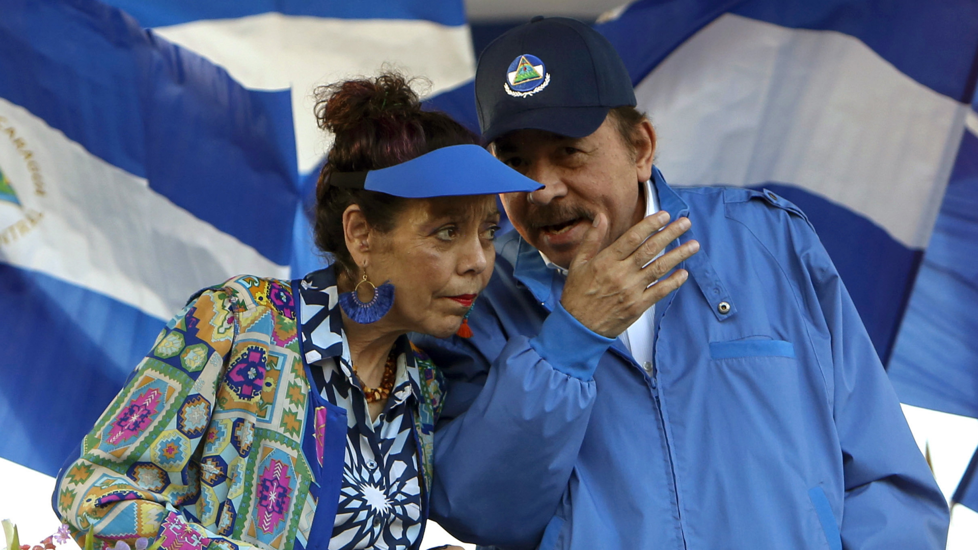 Nicaraguas Präsident Ortega und seine Frau | AP