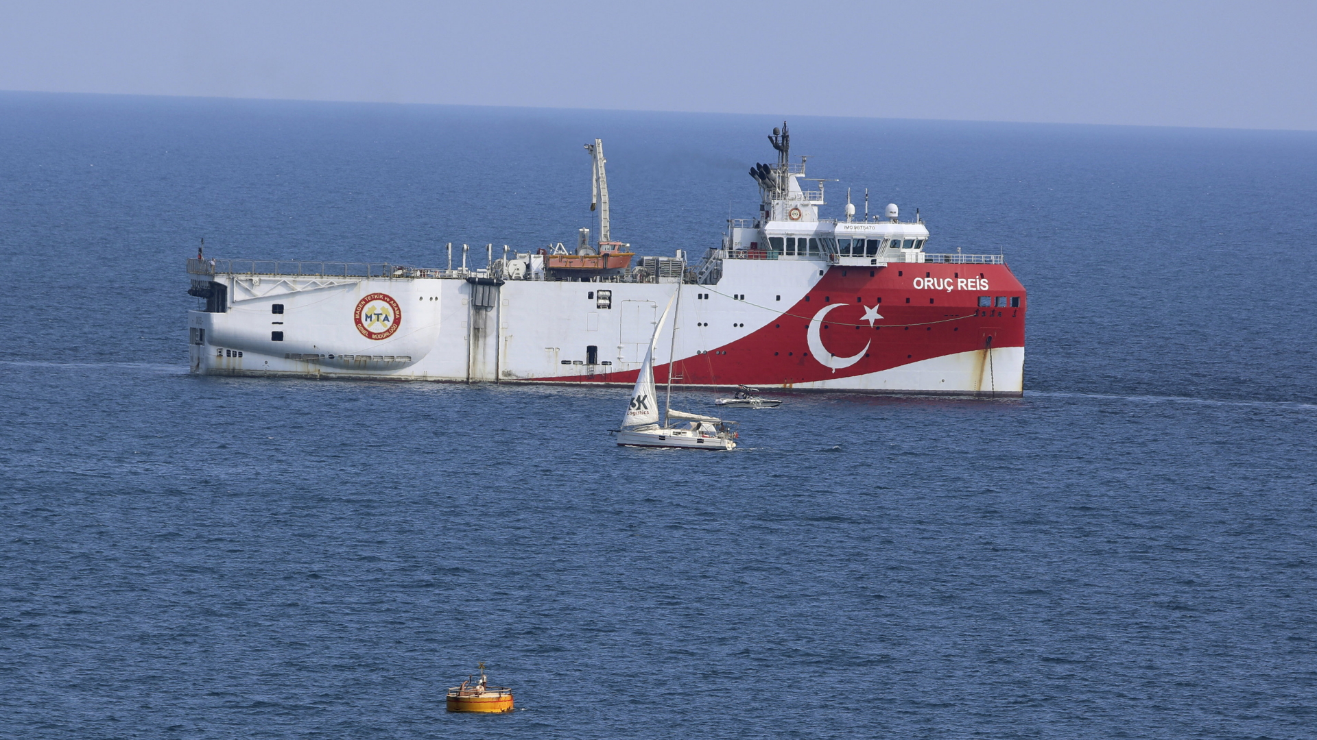 Das türkische Forschungsschiff "Oruc Reis" ankert vor der Küste Antalyas | AP