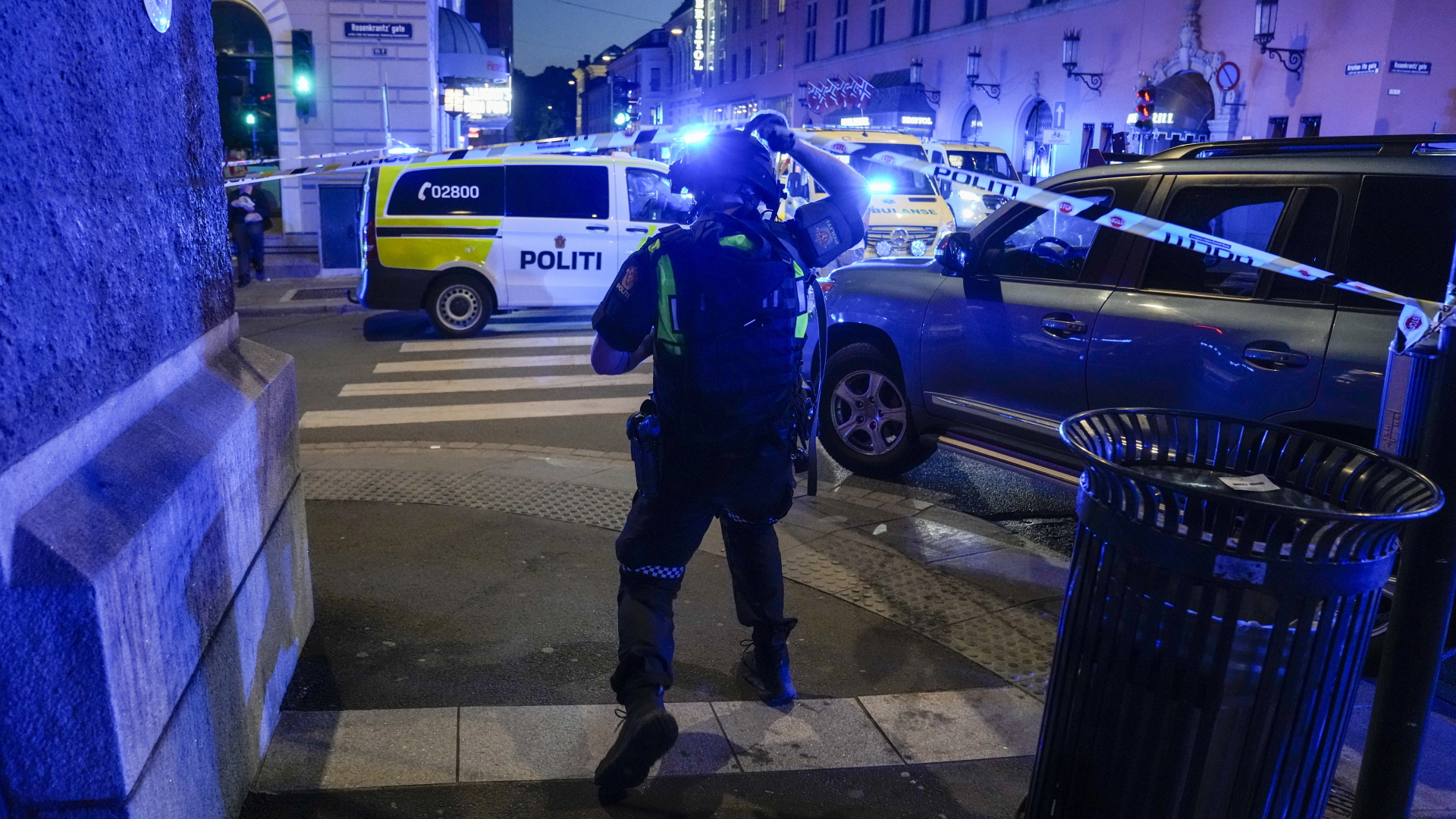 Polizisten sichern den Tatort in Oslo | EPA