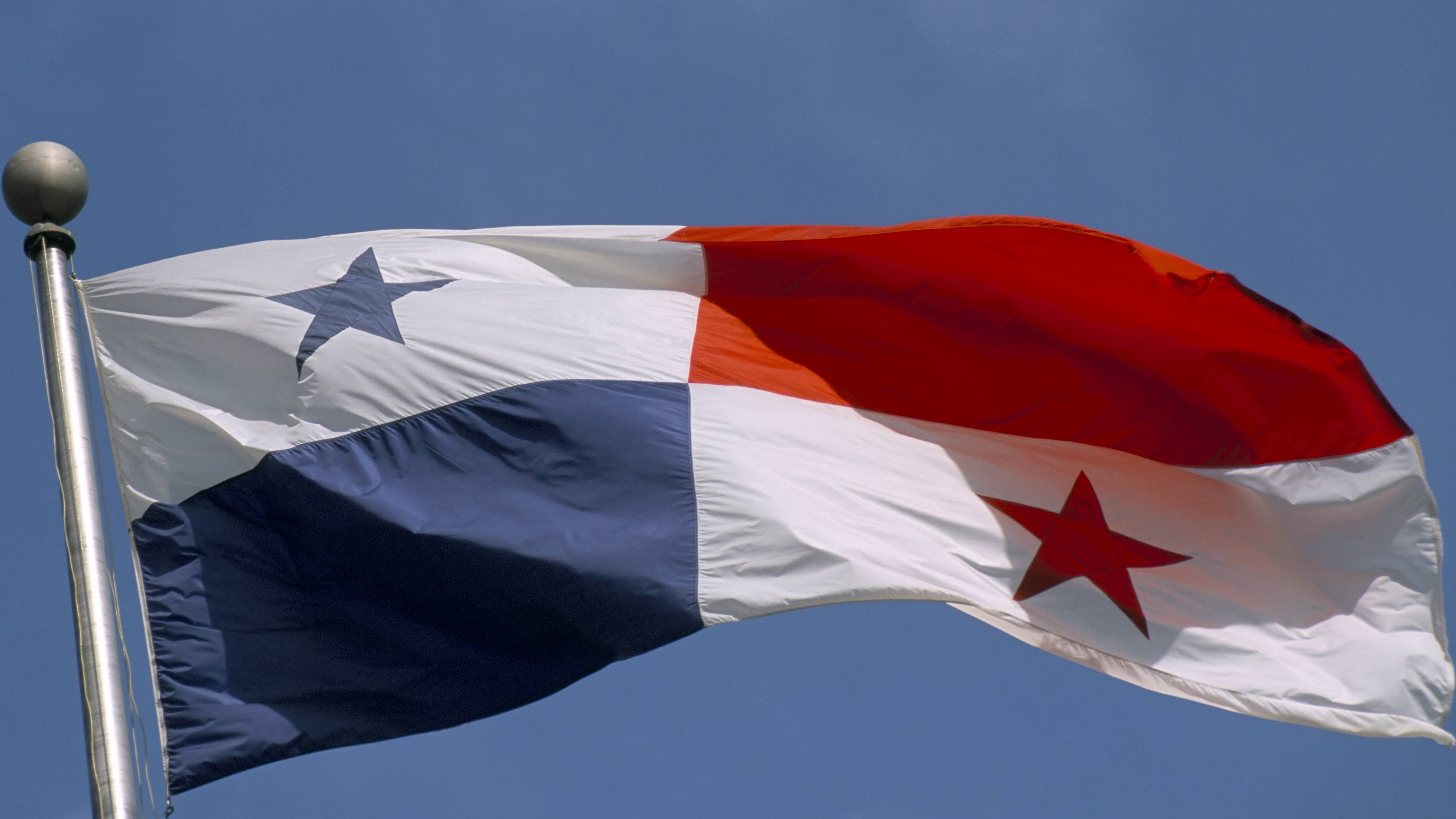 Flagge Panamas | picture alliance / Sergio Pitami