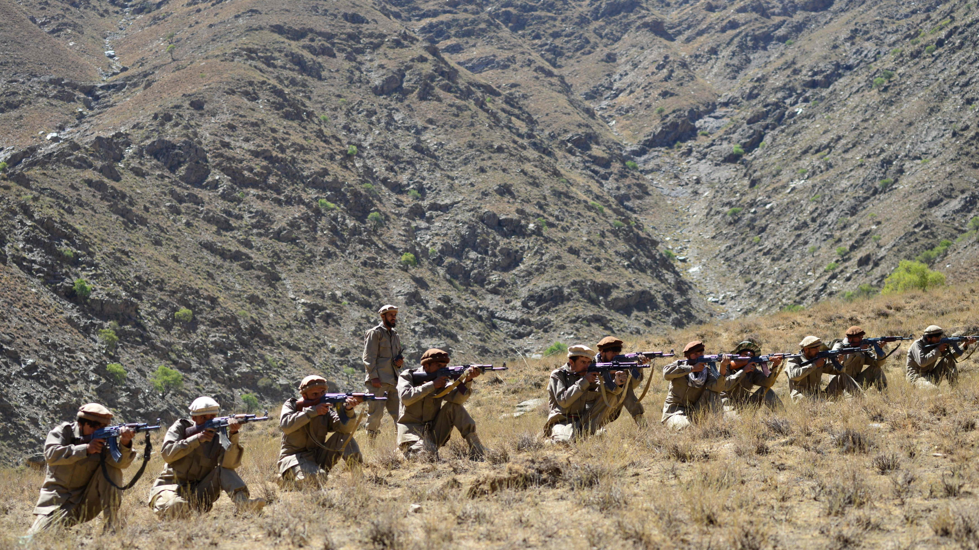 Kämpfer der Nationalen Widerstandsfront bei einem Militärtraining in der Provinz Pandschir. | AFP