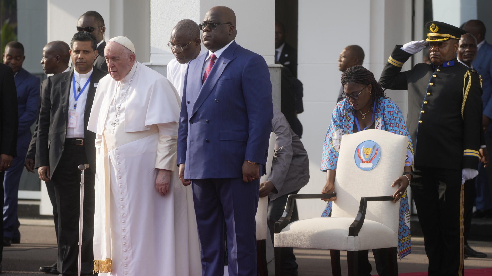 Papst Franziskus und Felix-Antoine Tshisekedi Tshilombo kommen im Kongo zu einem Treffen mit Behörden, den Bürgern und dem diplomatischen Korps zusammen. | dpa
