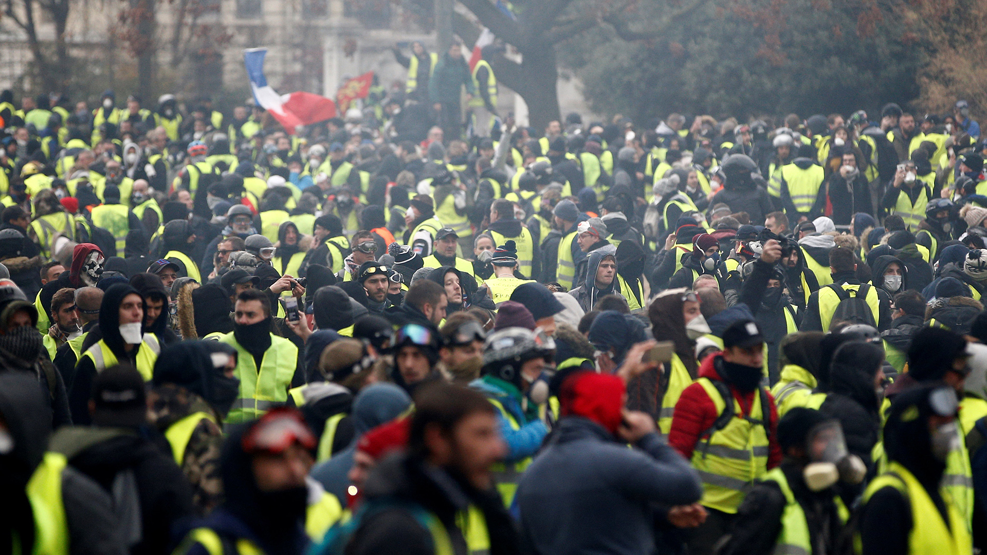 Gelbwesten in Paris  | Bildquelle: REUTERS