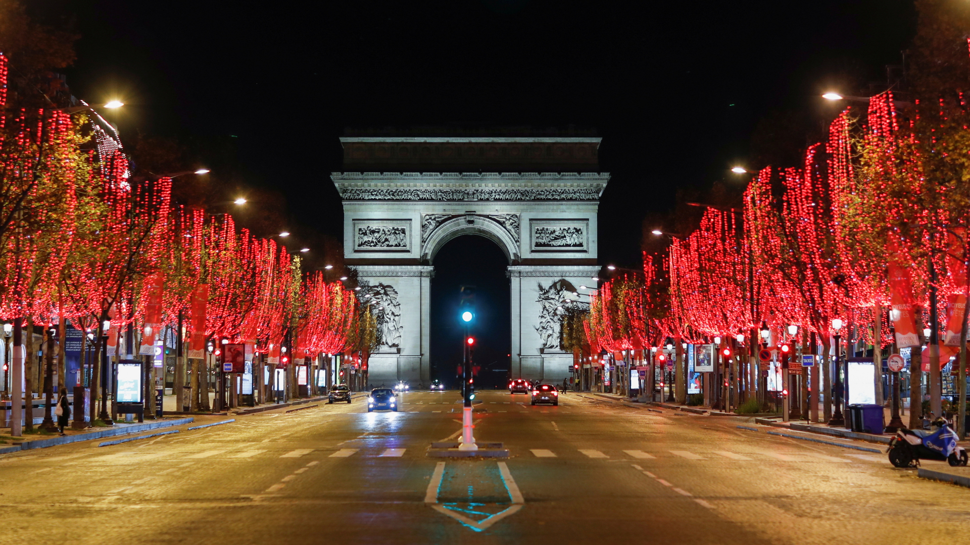 Die leeren Champs Elysées in Paris | REUTERS